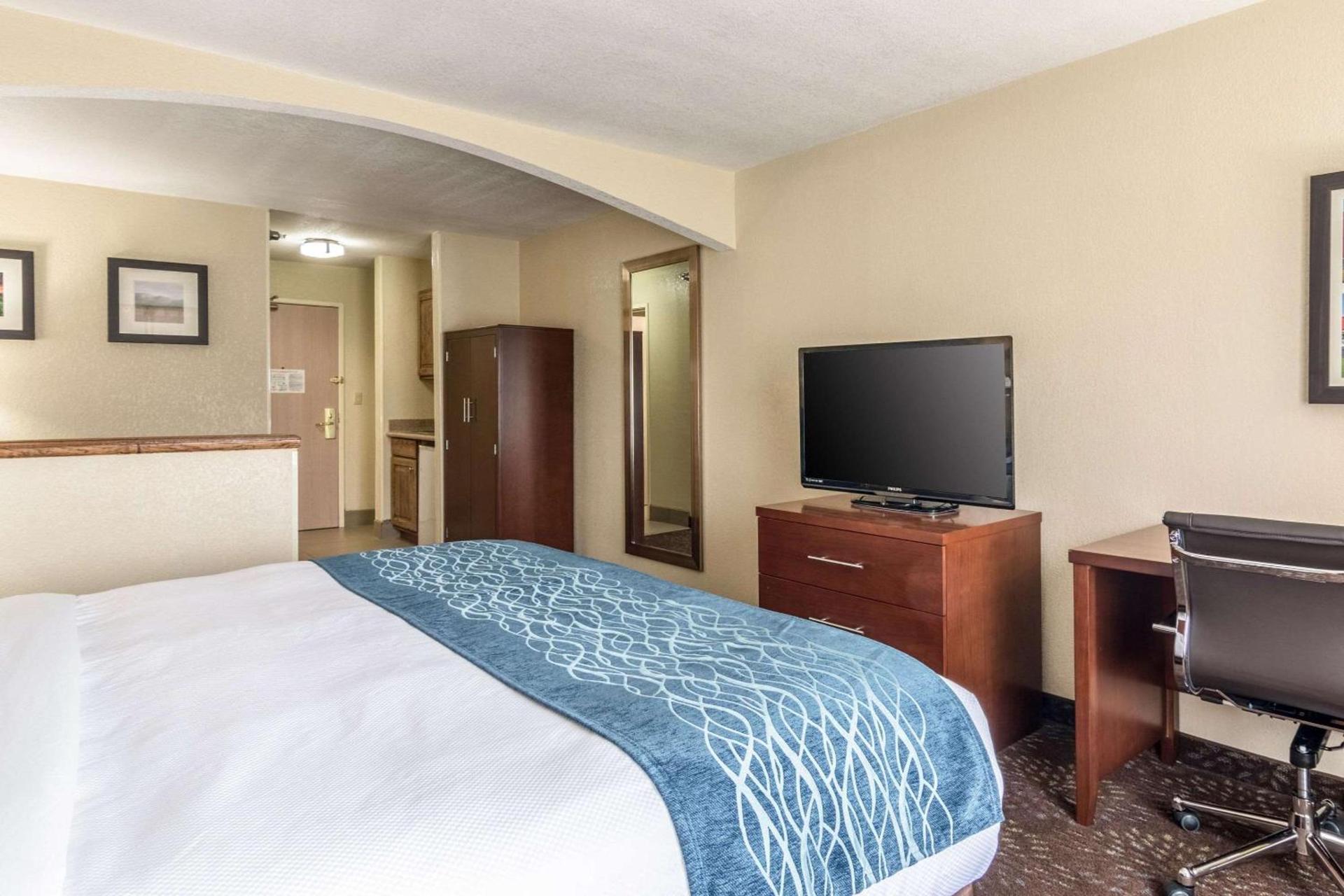 Comfort Inn & Suites - Hannibal photo 25