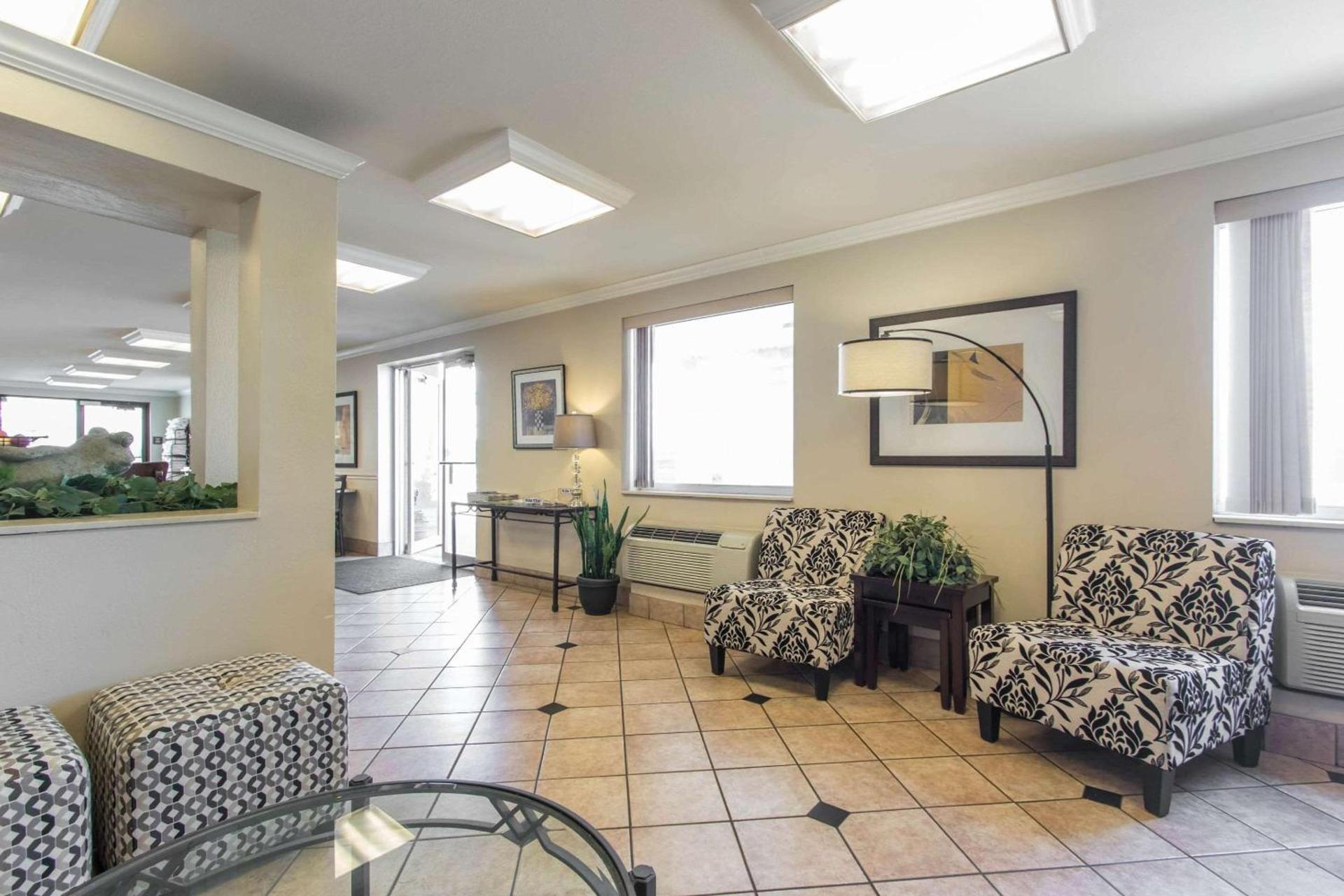 Greenstay Hotel Joplin Missouri photo 3