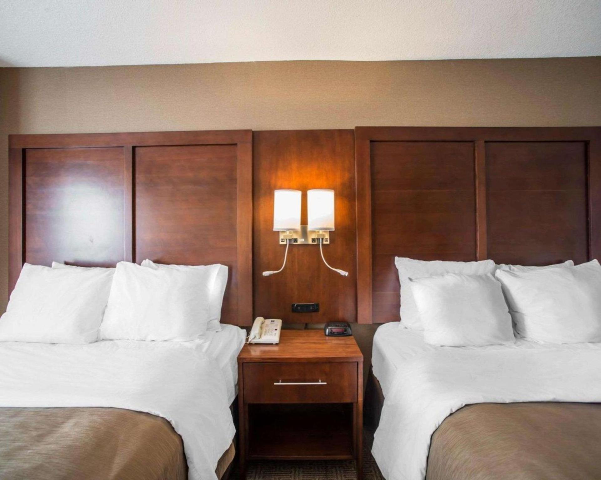 Quality Inn & Suites Boonville - Columbia photo 2