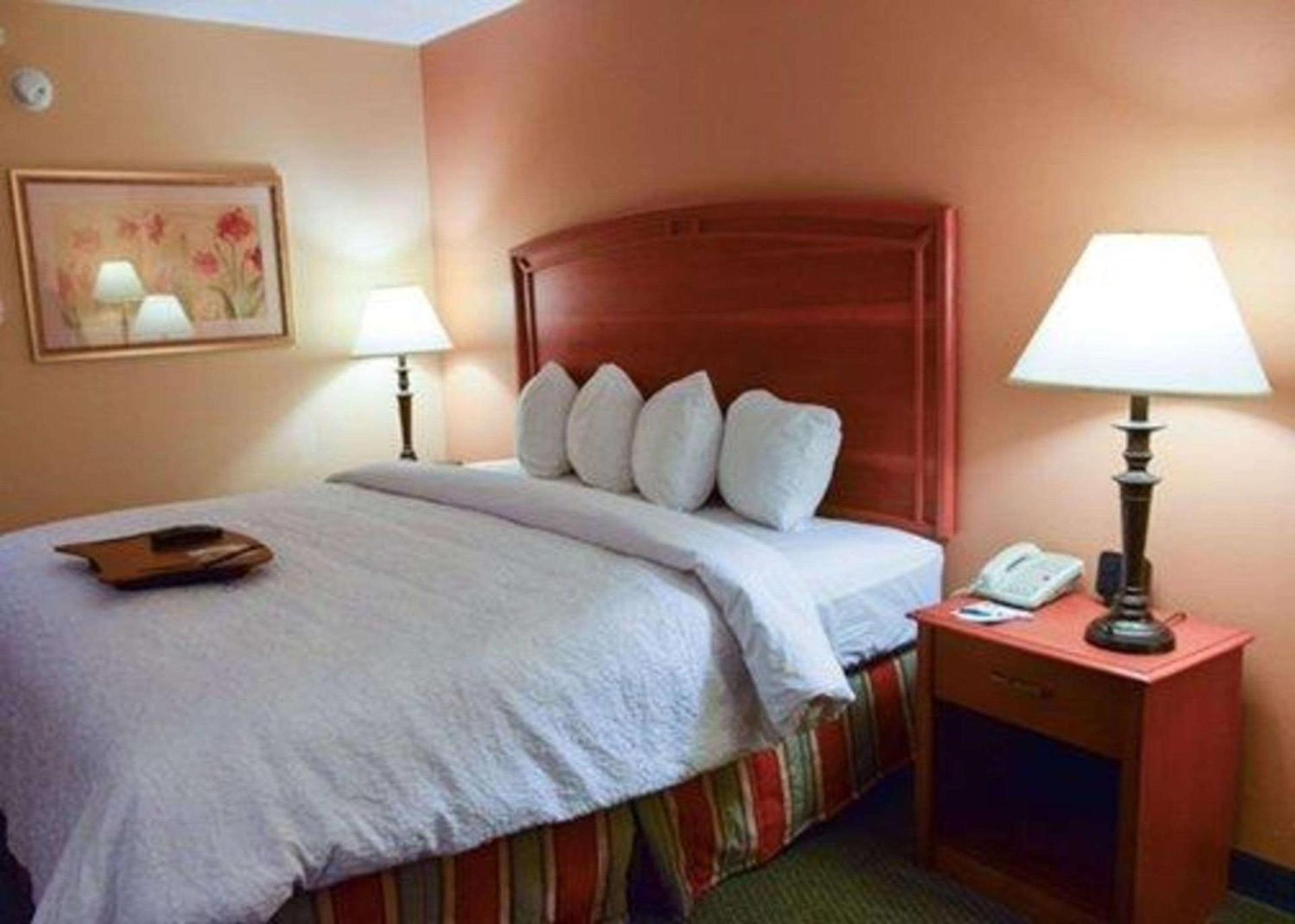Quality Inn Florissant-St Louis photo 4