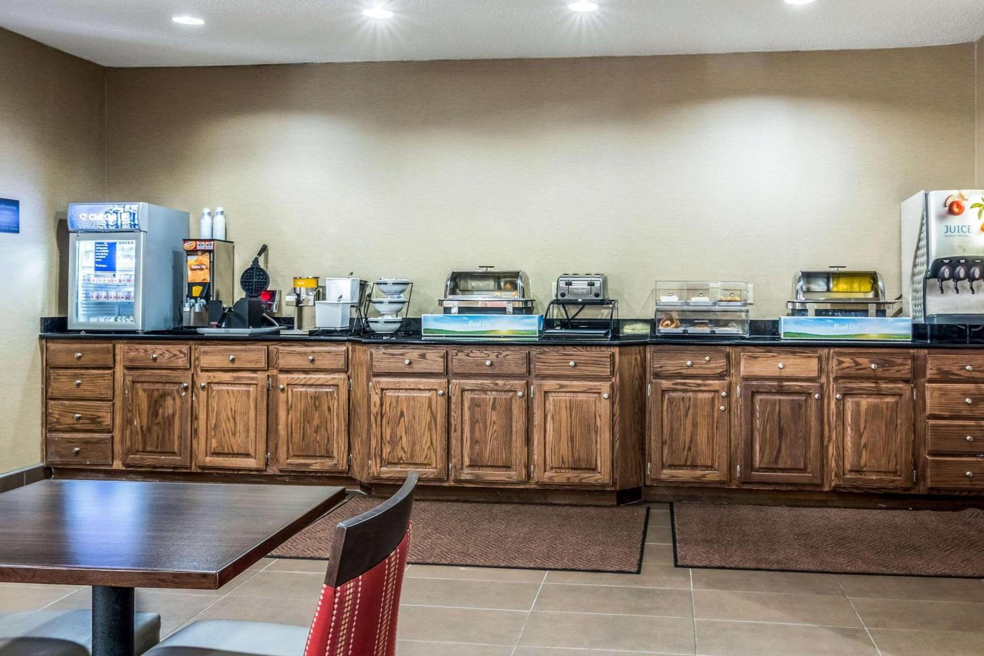 Comfort Inn & Suites - Hannibal photo 34