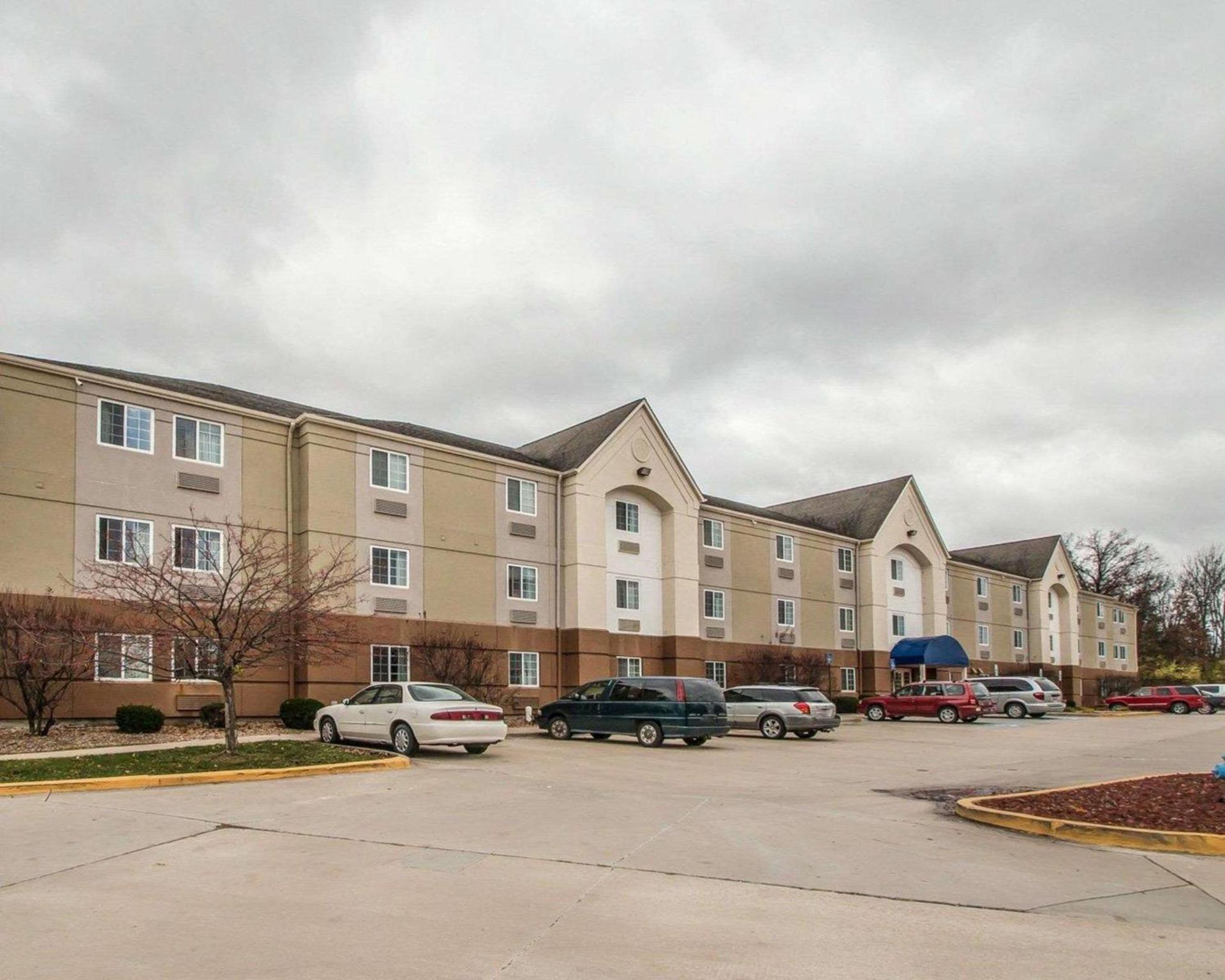 Birch Hill Suites Columbia photo 1