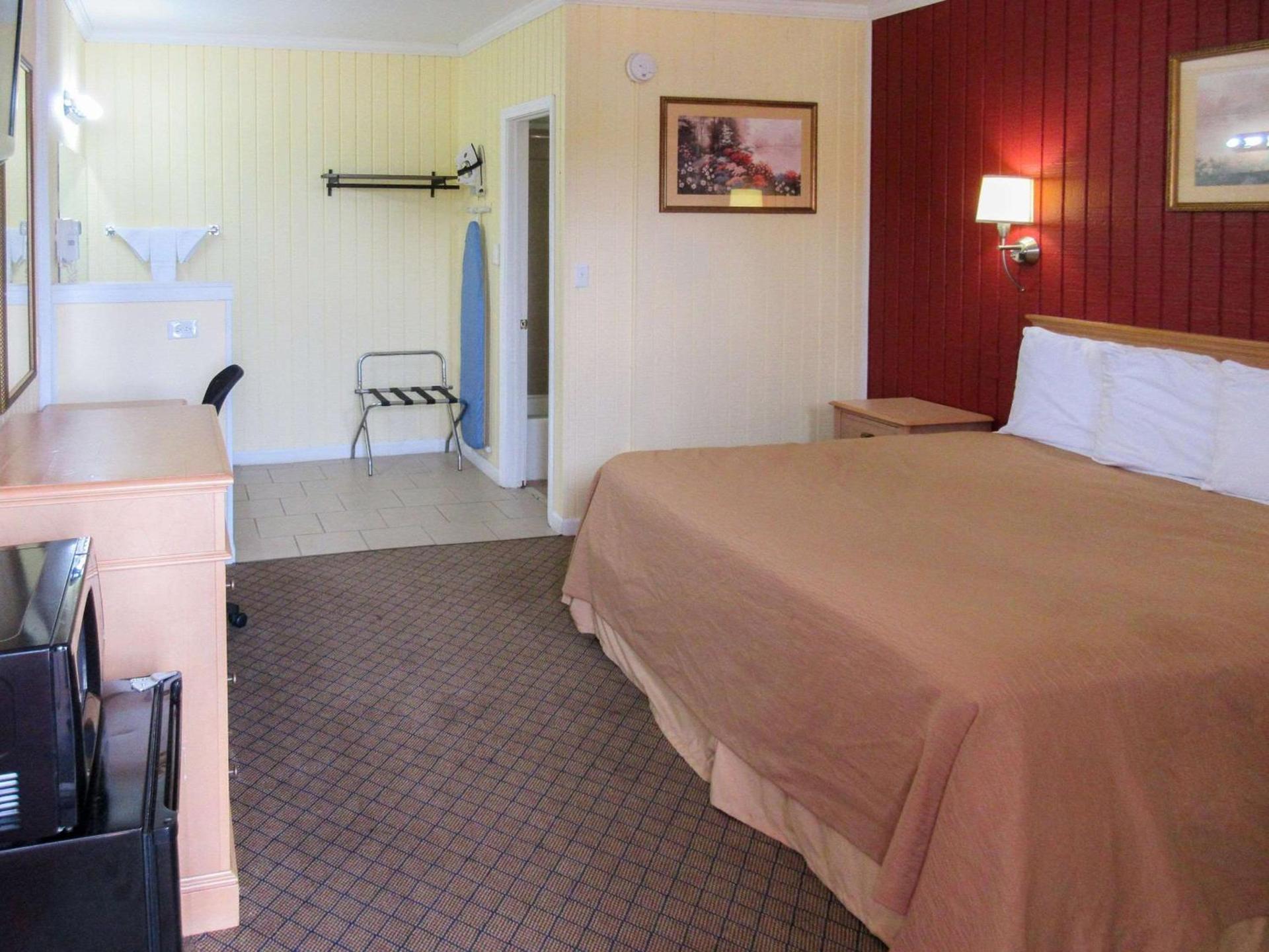 Rodeway Inn Kansas City Downtown Area photo 12