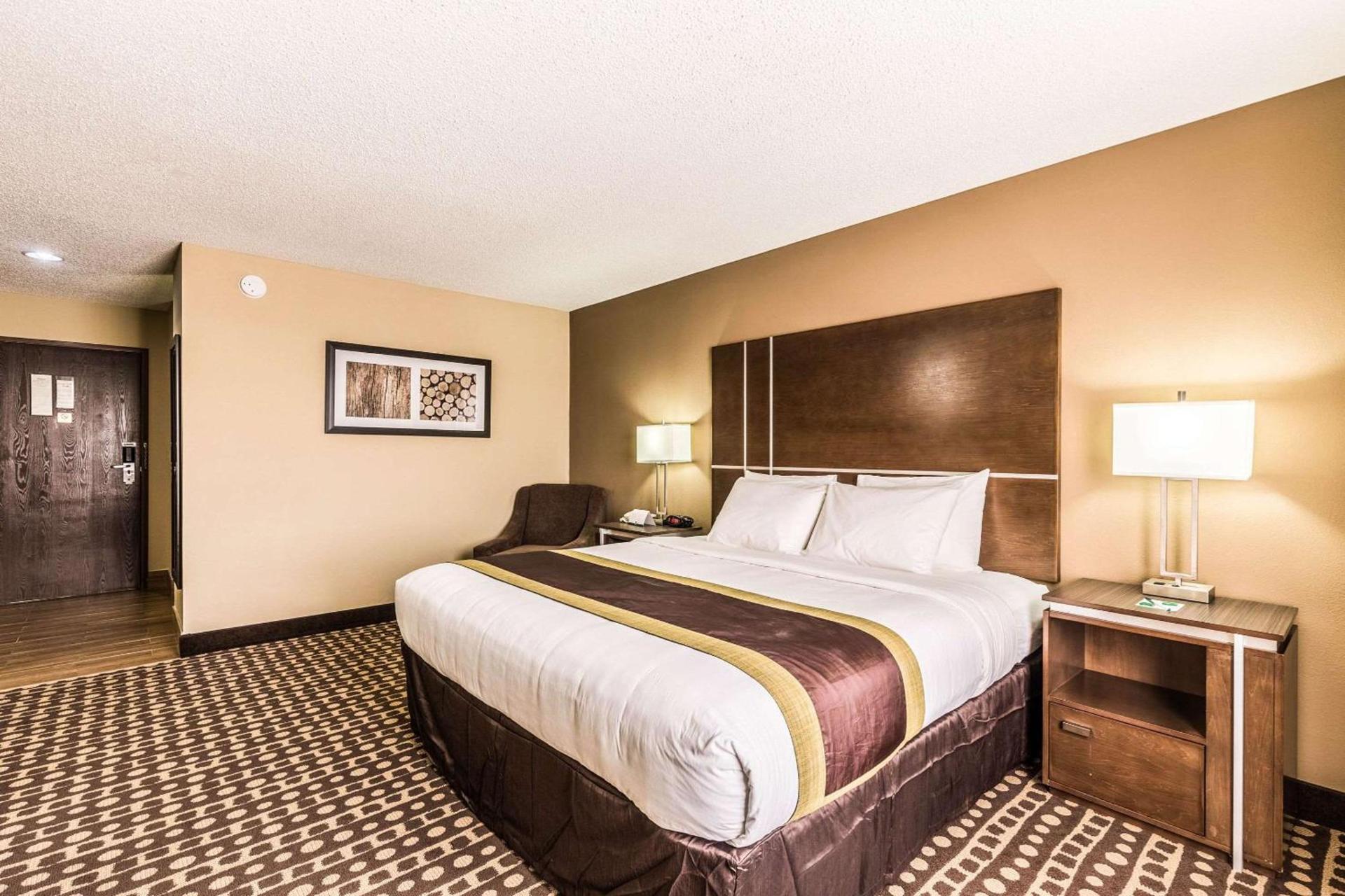 Quality Inn West Plains photo 17