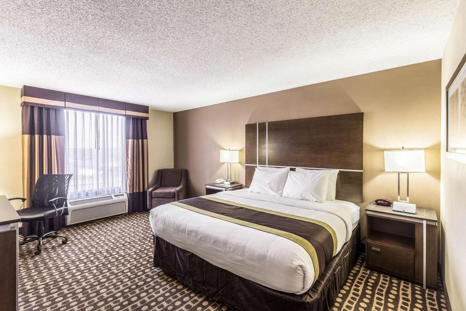 Quality Inn West Plains photo 9
