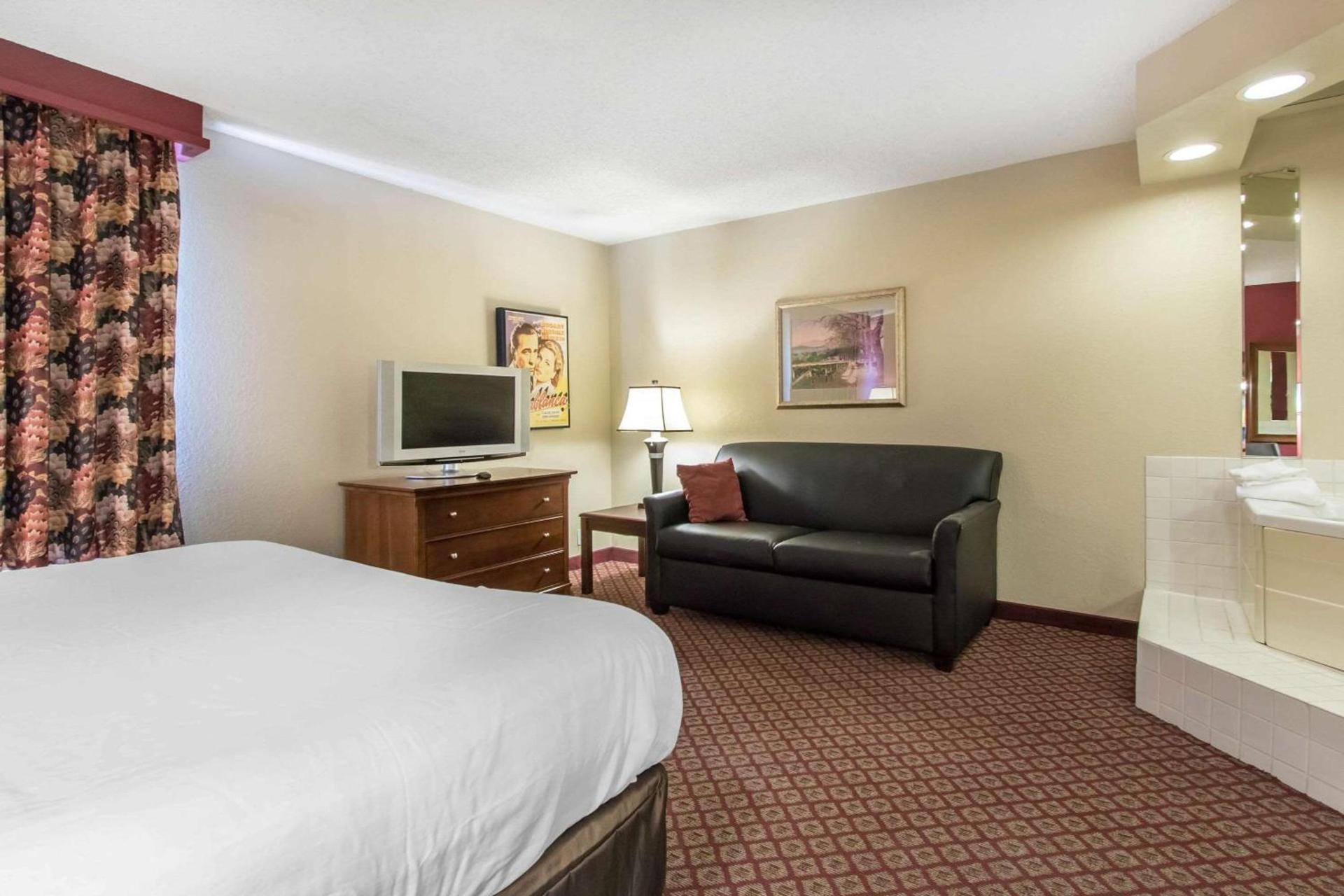 Greenstay Hotel Joplin Missouri photo 19
