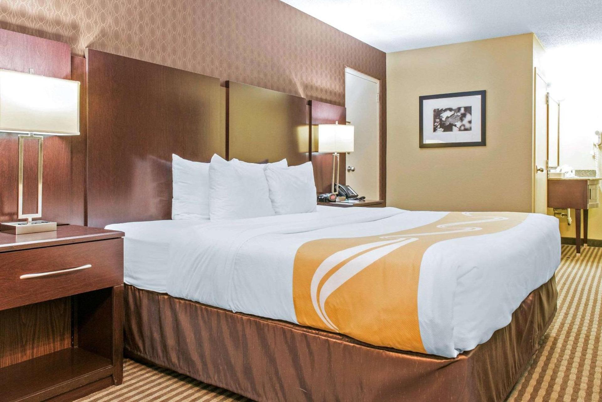 Days Inn & Suites by Wyndham Festus photo 10