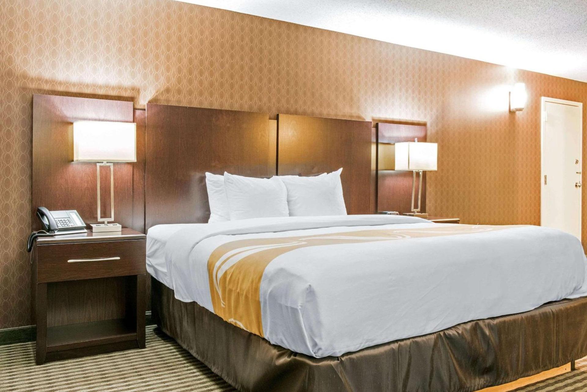 Days Inn & Suites by Wyndham Festus photo 14