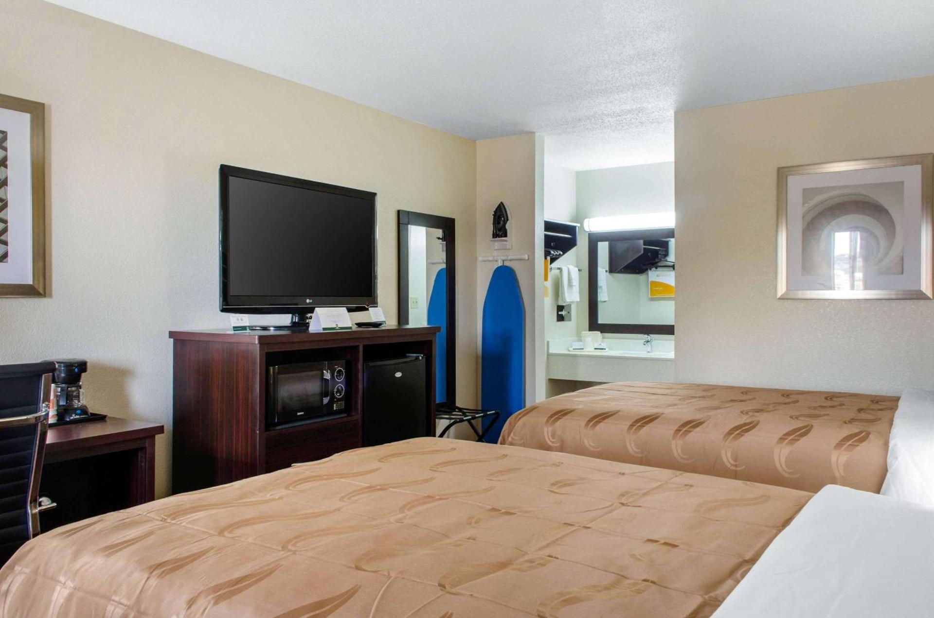 Quality Inn McComb photo 19