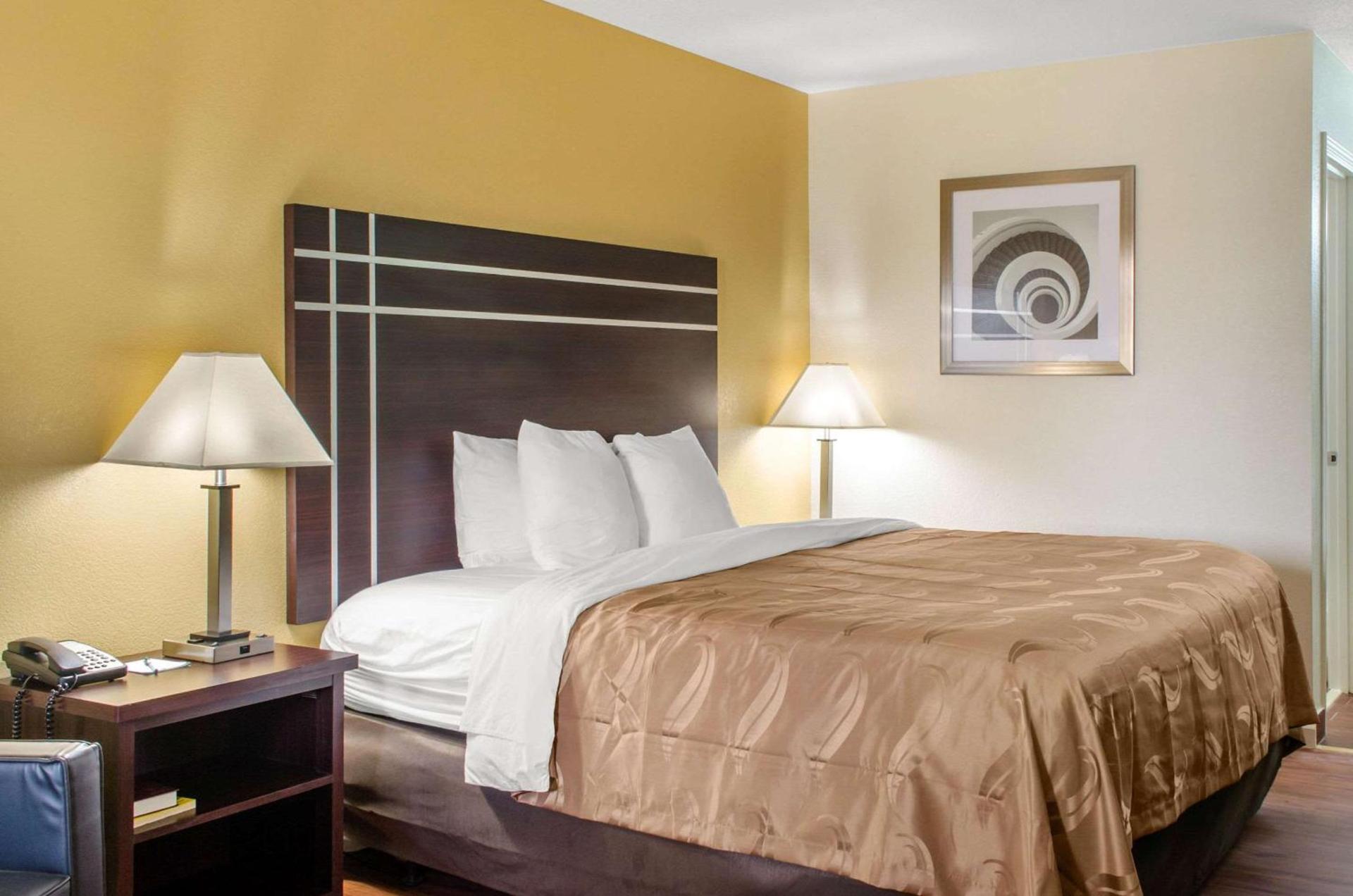 Quality Inn McComb photo 10