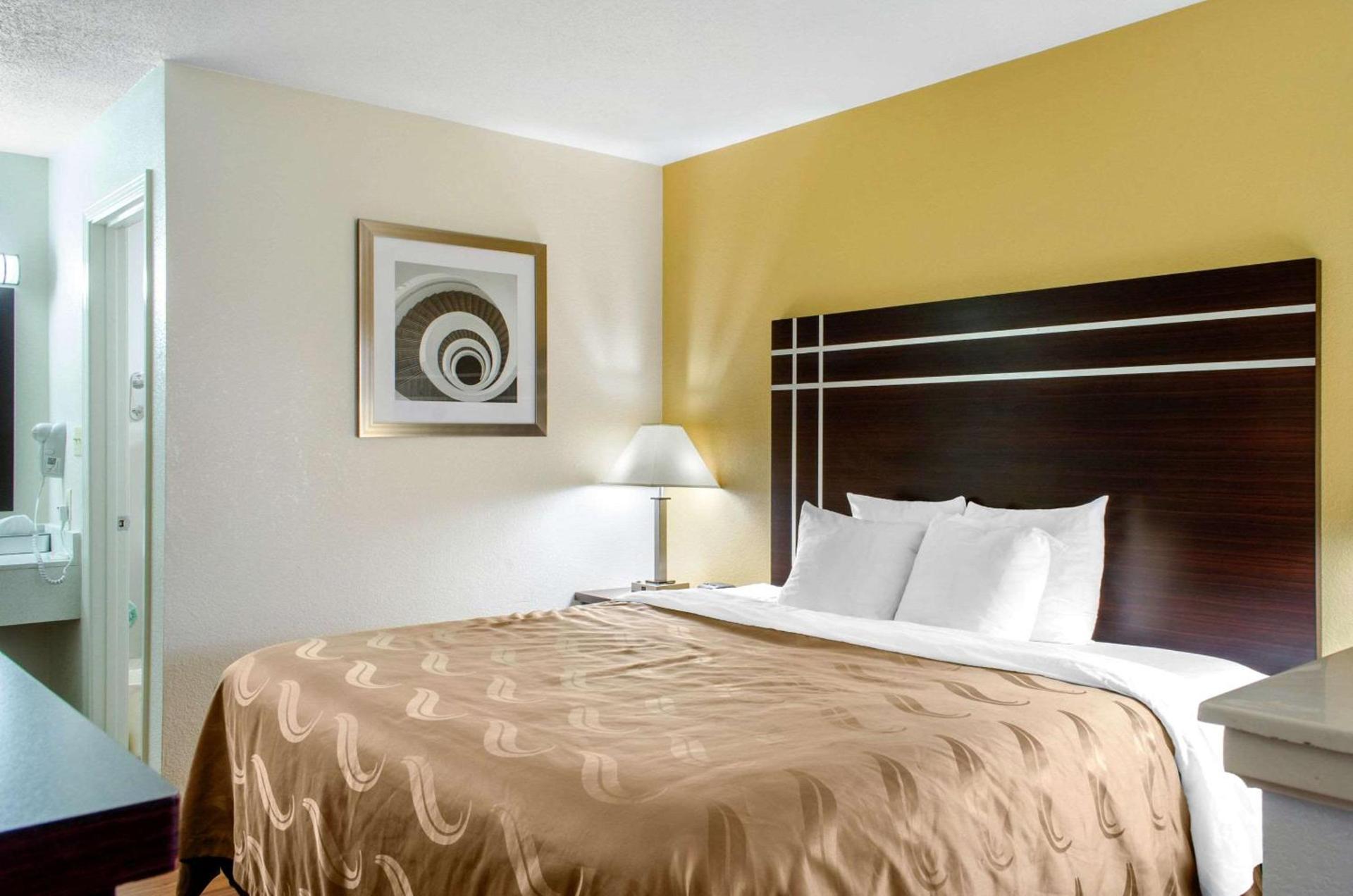 Quality Inn McComb photo 31