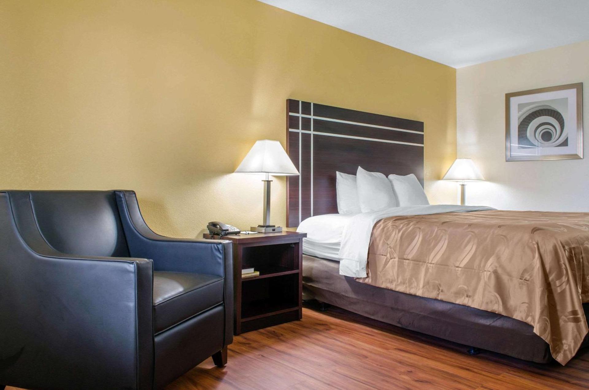 Quality Inn McComb photo 12