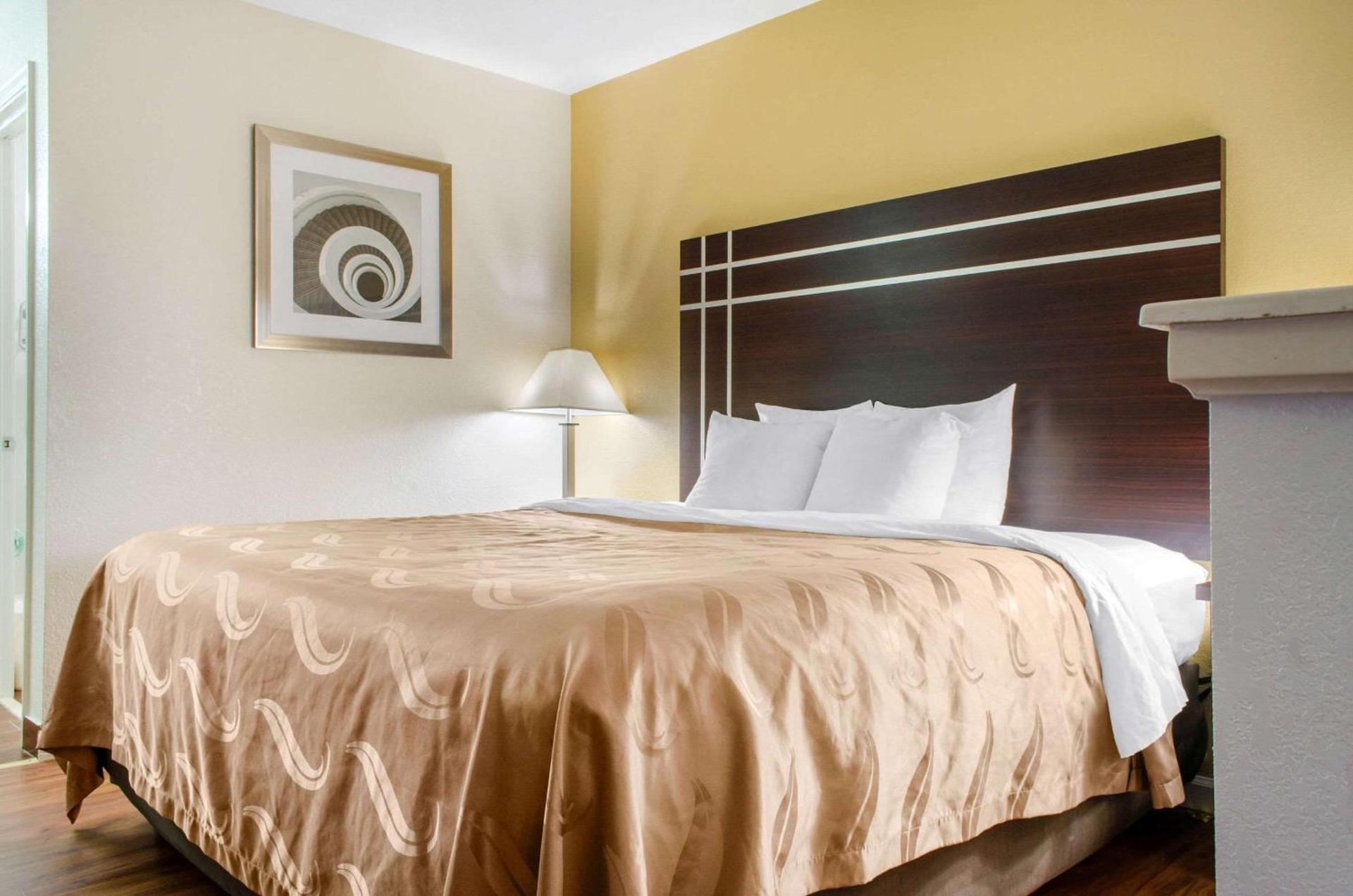 Quality Inn McComb photo 38