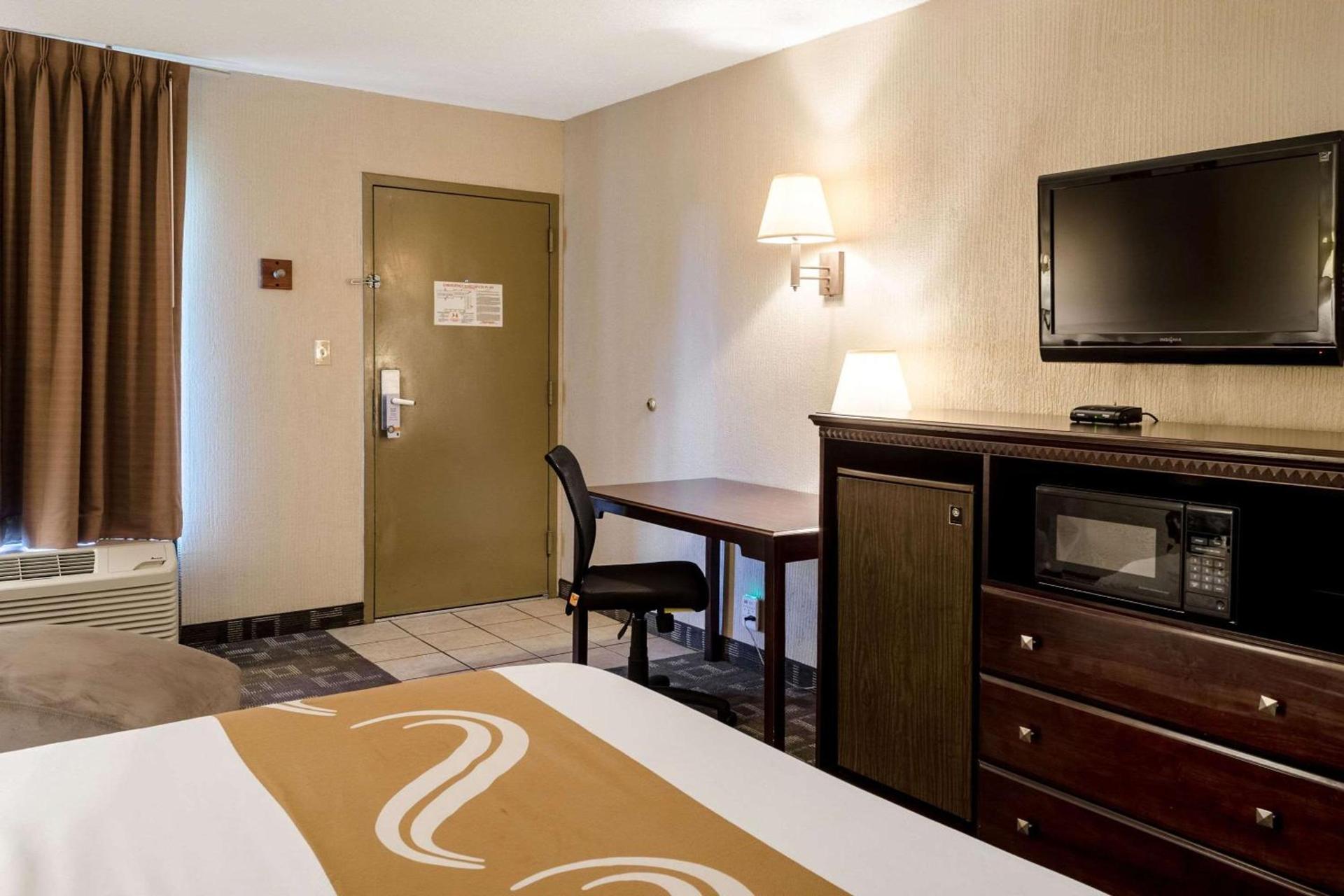 Quality Inn Moss Point - Pascagoula photo 9