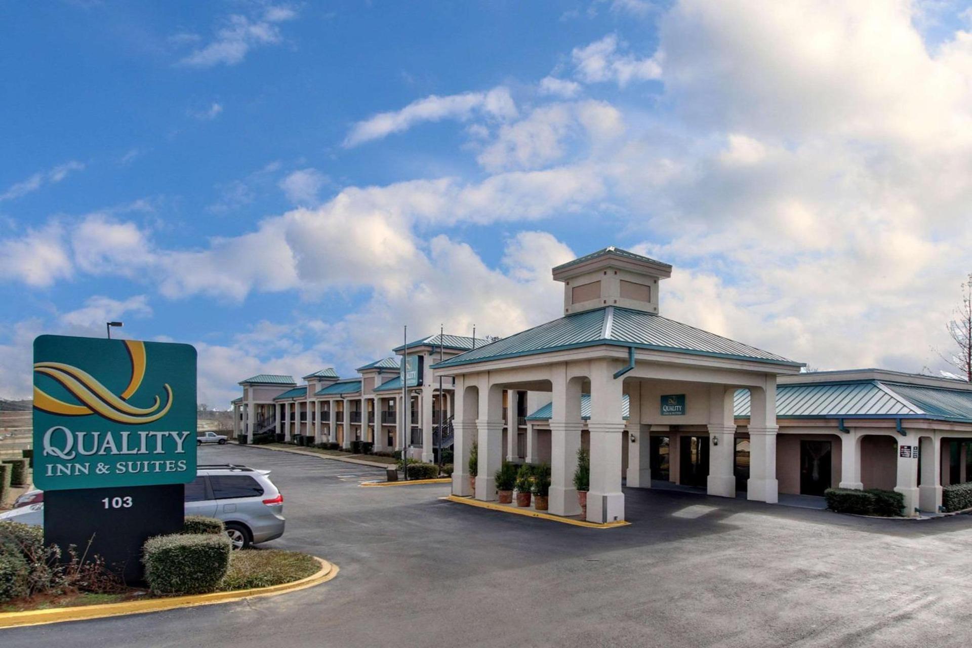 Quality Inn & Suites Clinton - Jackson West photo 6