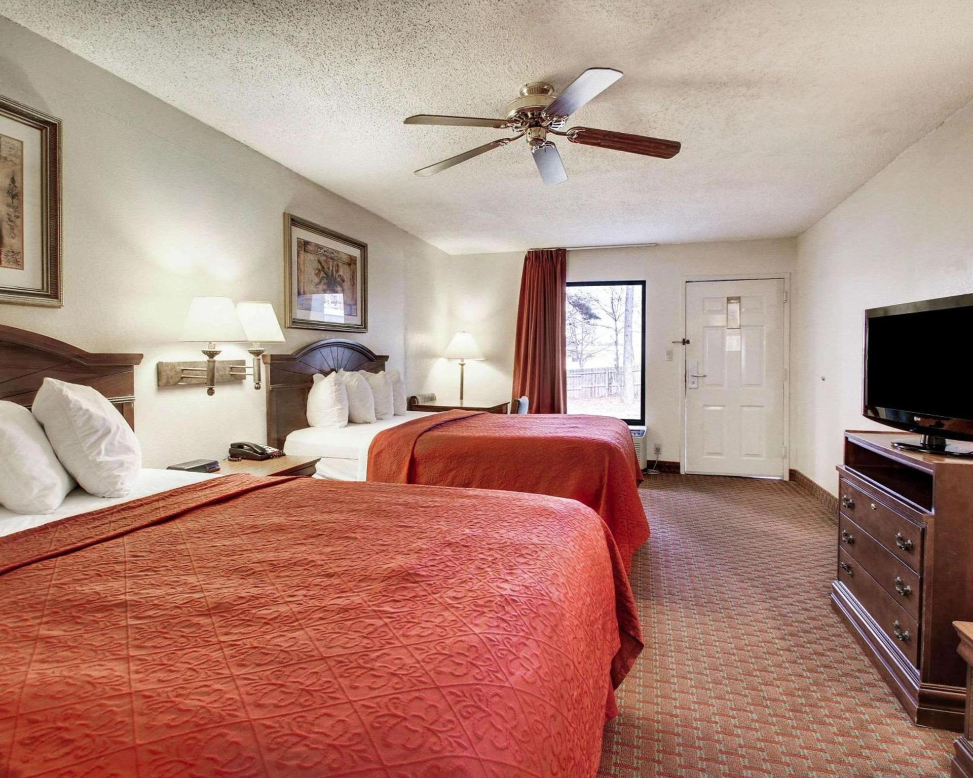 Quality Inn & Suites Clinton - Jackson West photo 13