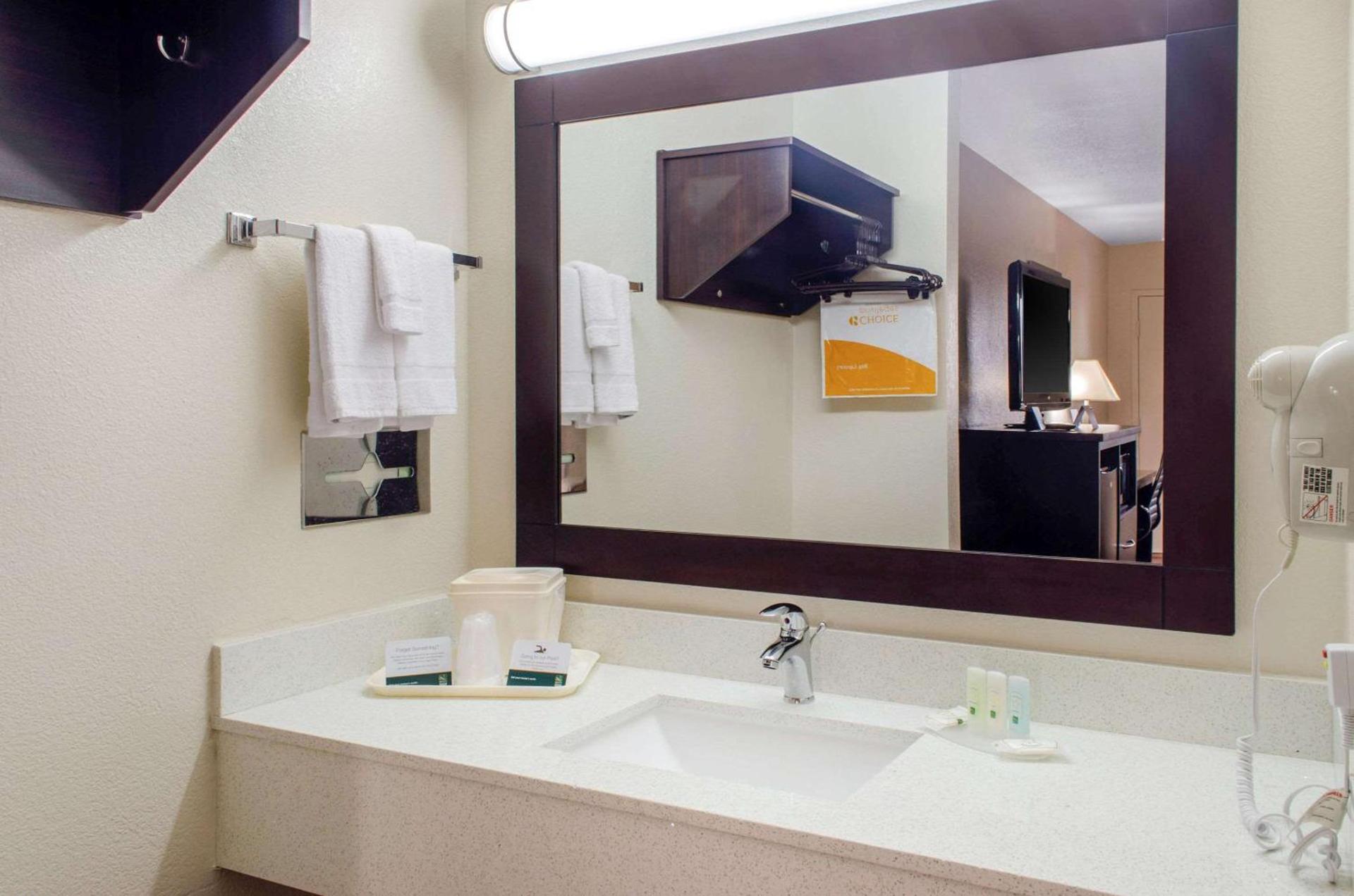 Quality Inn McComb photo 26