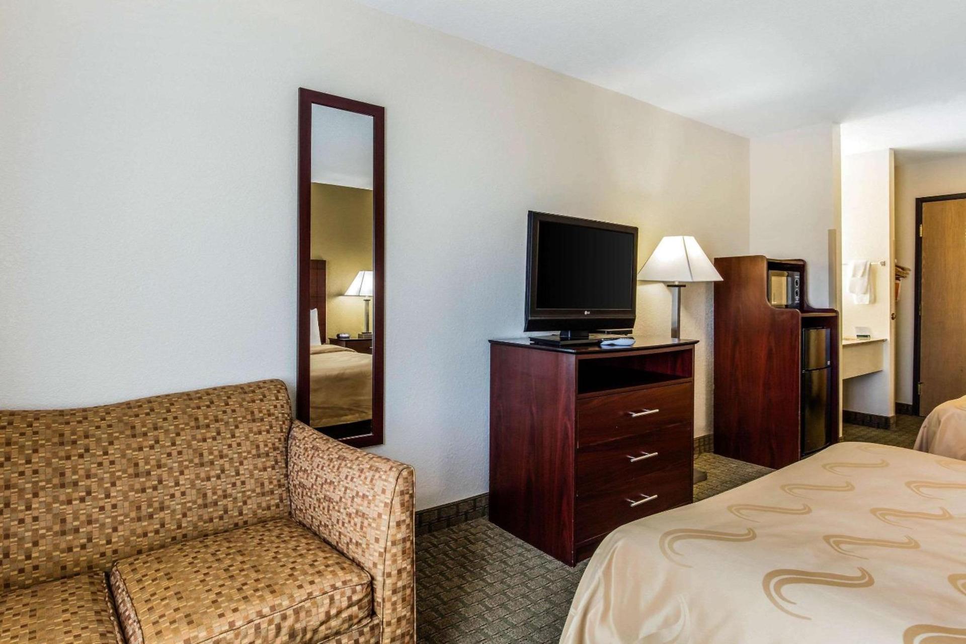 Quality Inn Batesville photo 10
