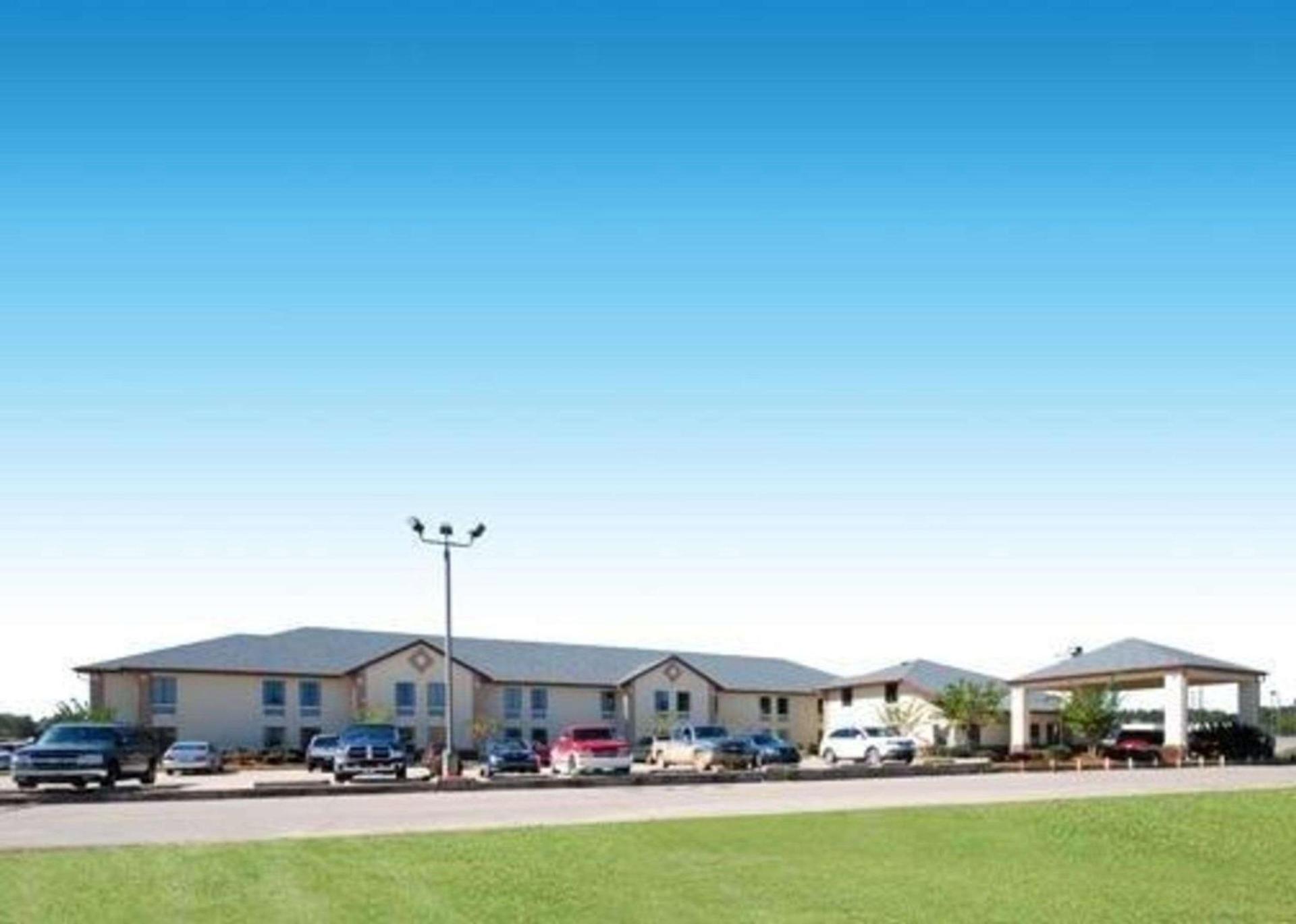 Columbia Inn & Suites photo 22
