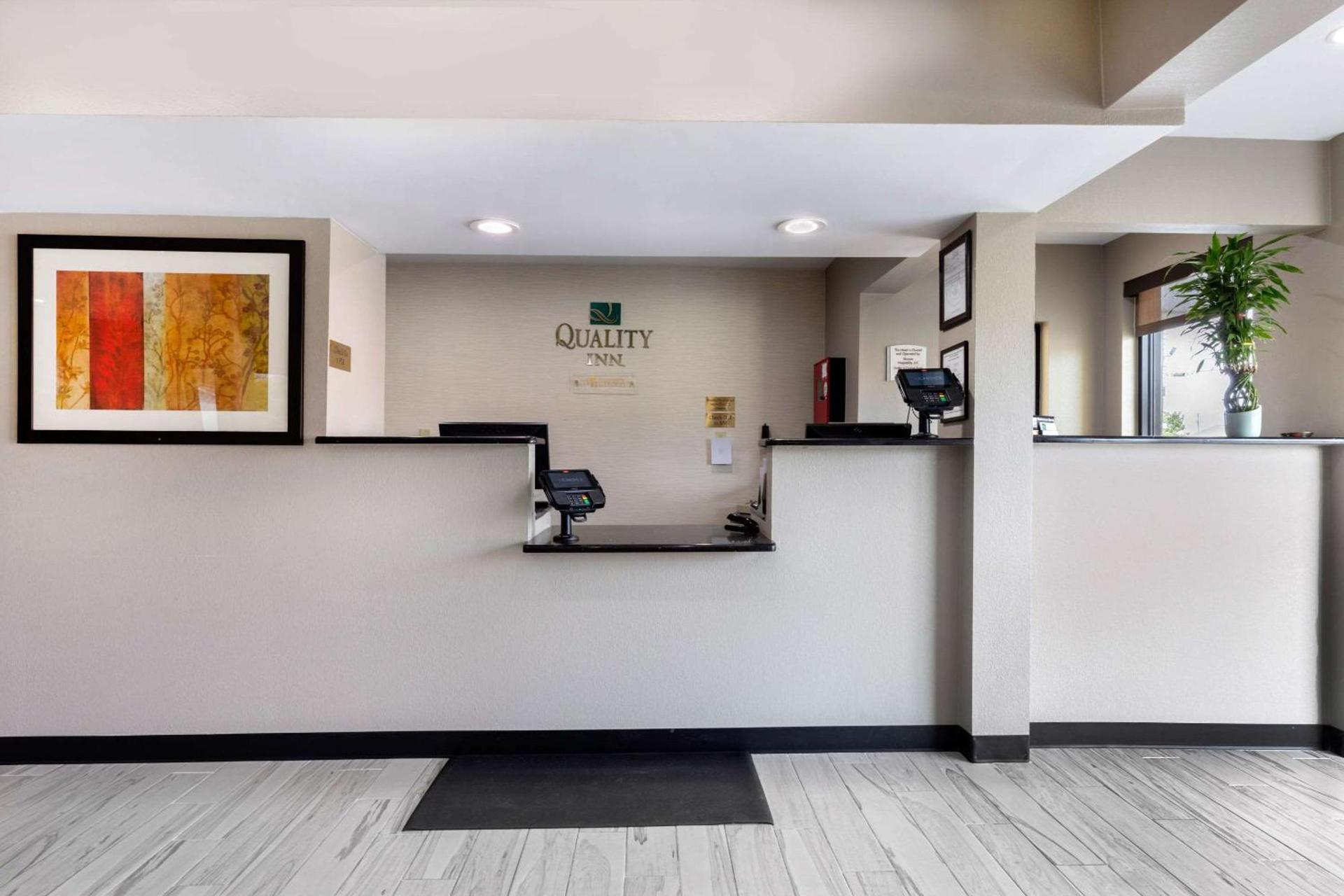 Quality Inn McComb photo 9