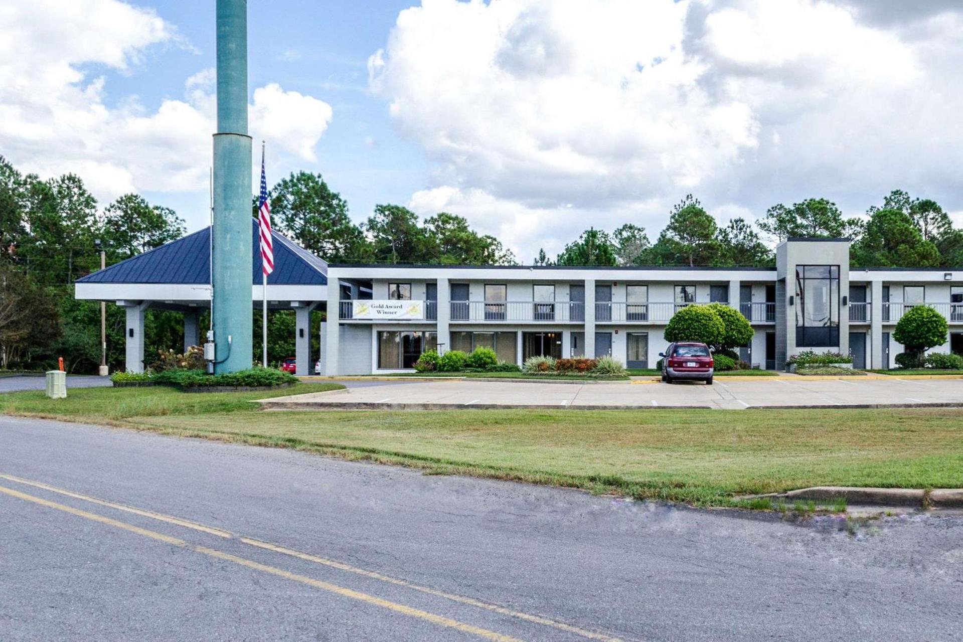 Quality Inn Moss Point - Pascagoula photo 3