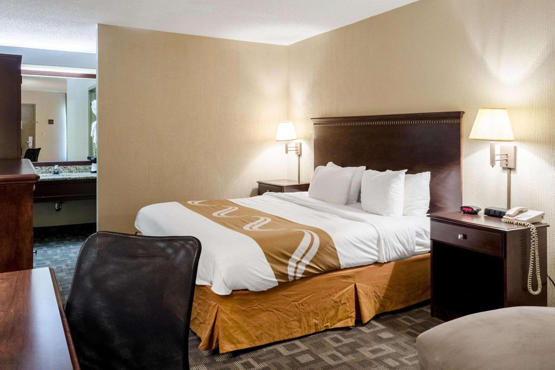 Quality Inn Moss Point - Pascagoula photo 11