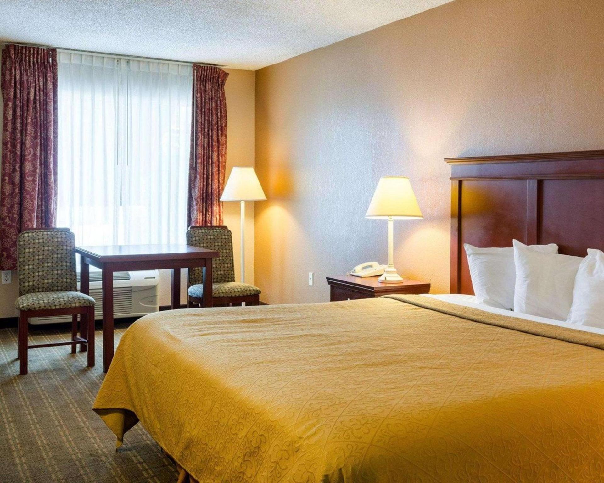 Quality Inn Louisville MS photo 14