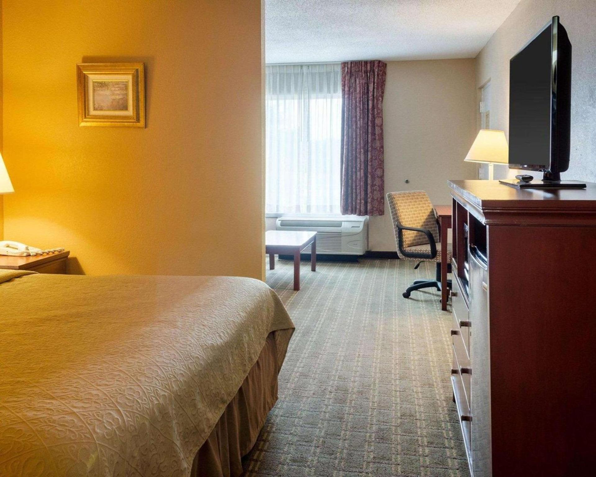 Quality Inn Louisville MS photo 16
