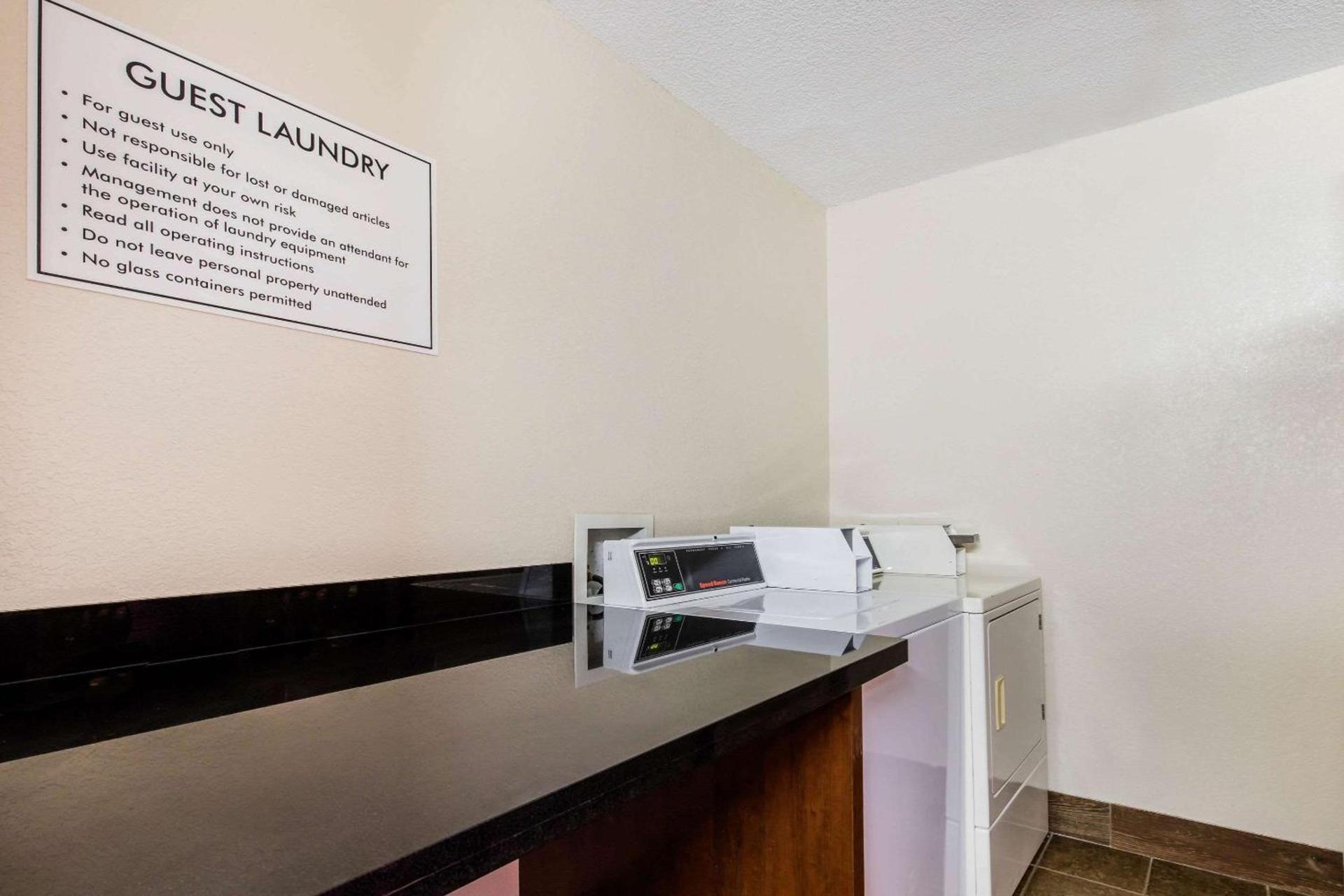 Quality Inn Batesville photo 28