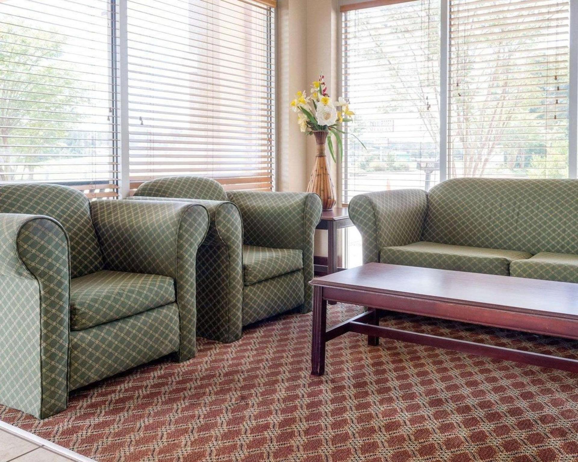 Quality Inn Louisville MS photo 21