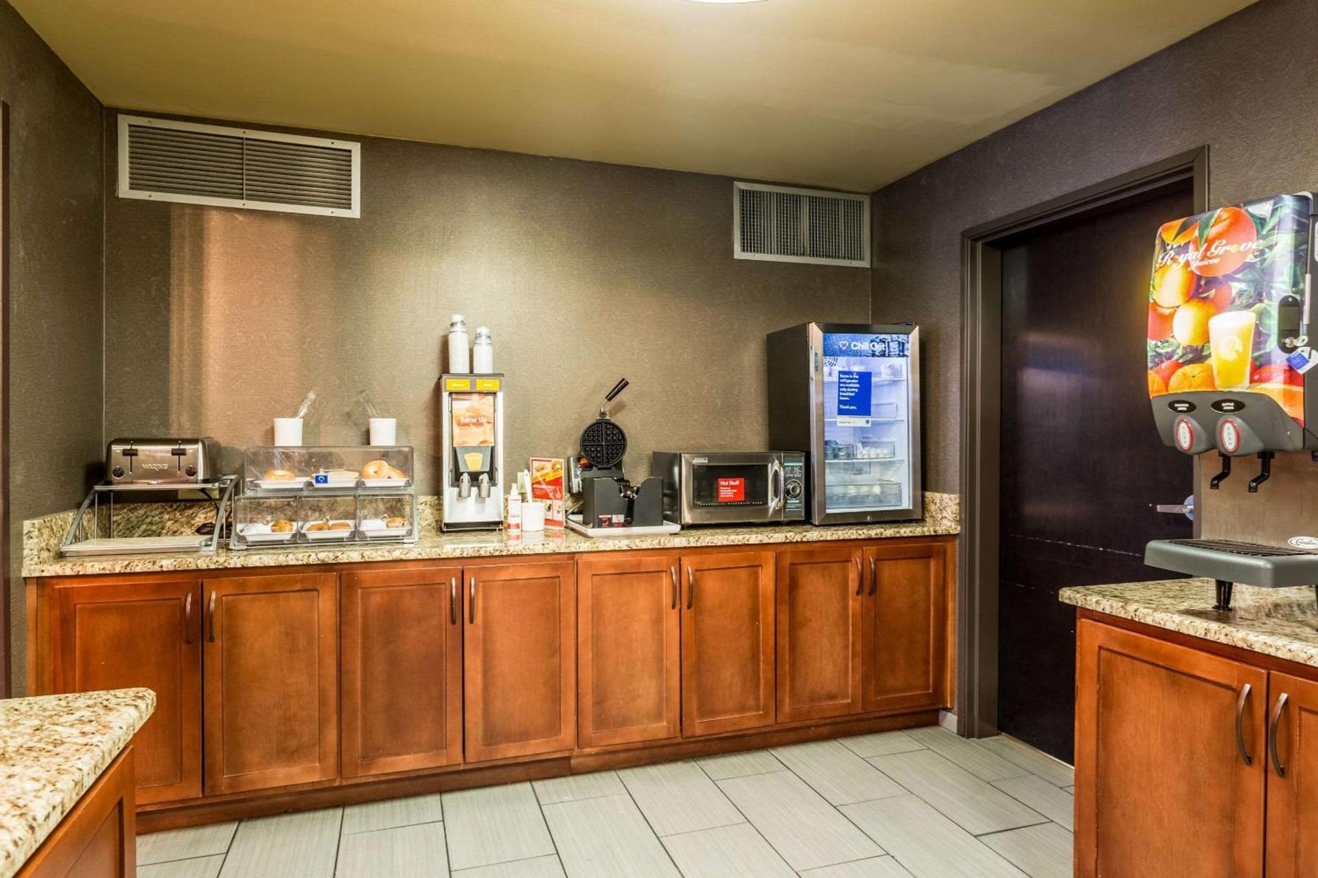 Comfort Inn Tupelo Central photo 22