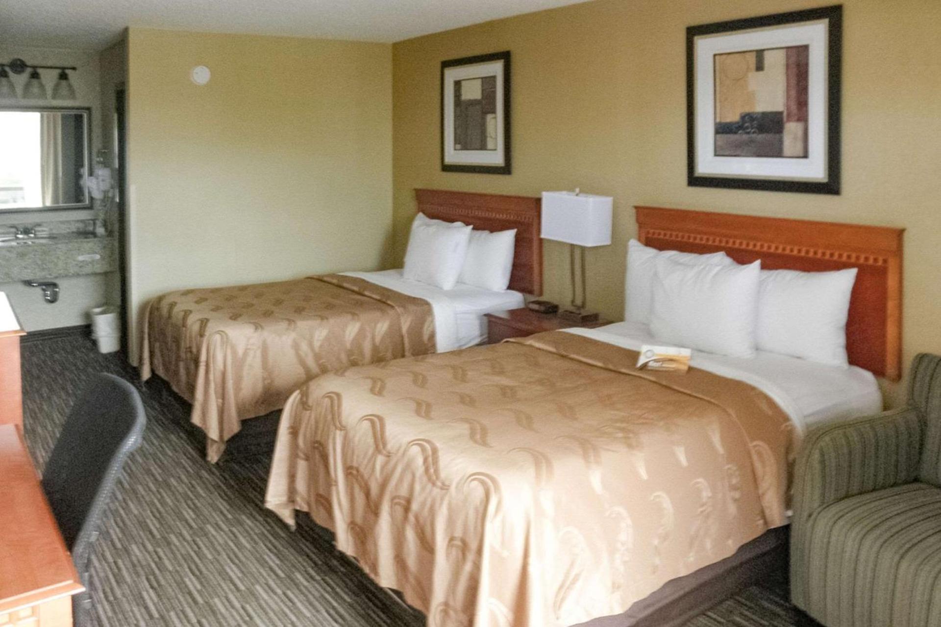 Quality Inn Columbus, MS photo 26