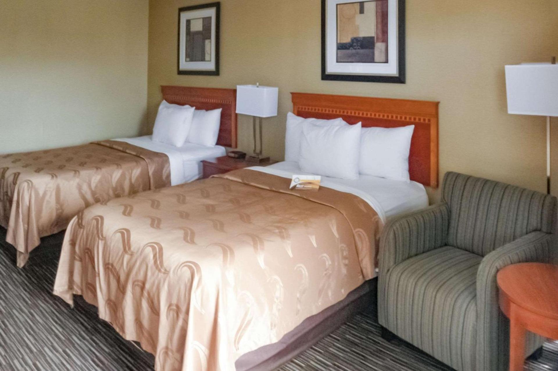 Quality Inn Columbus, MS photo 15