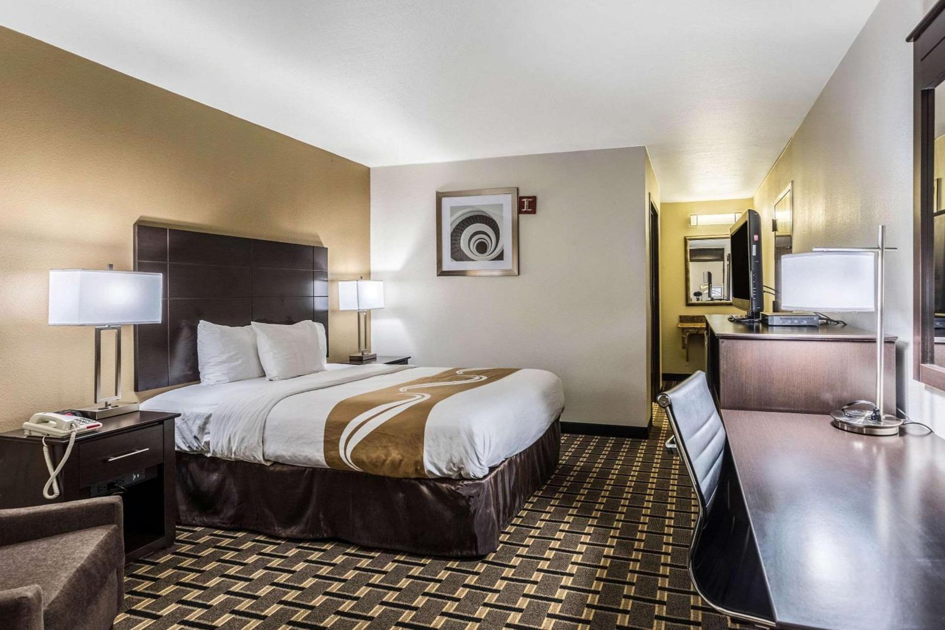 Quality Inn Tupelo Central photo 13
