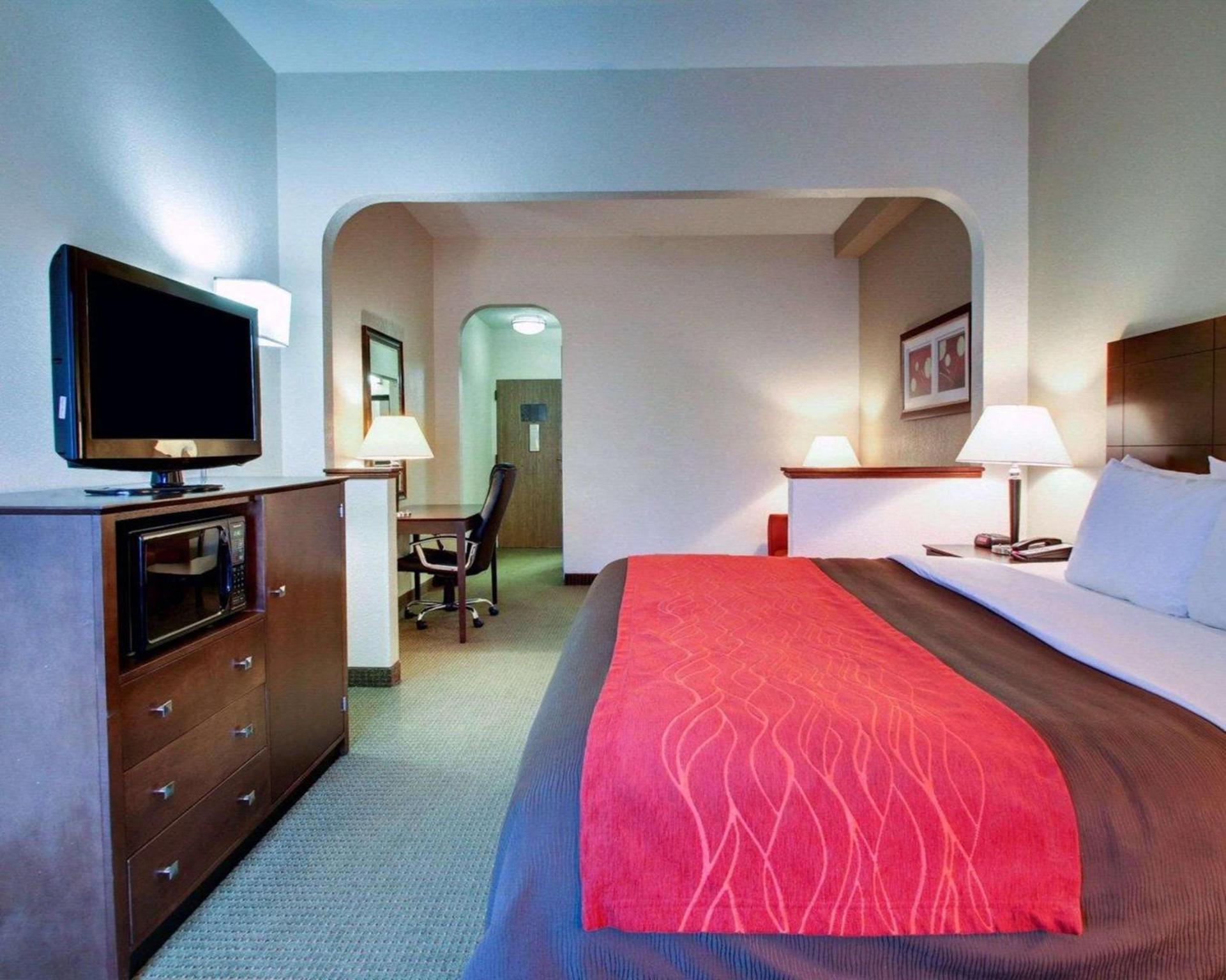 Comfort Inn & Suites Moss Point Pascagoula photo 13
