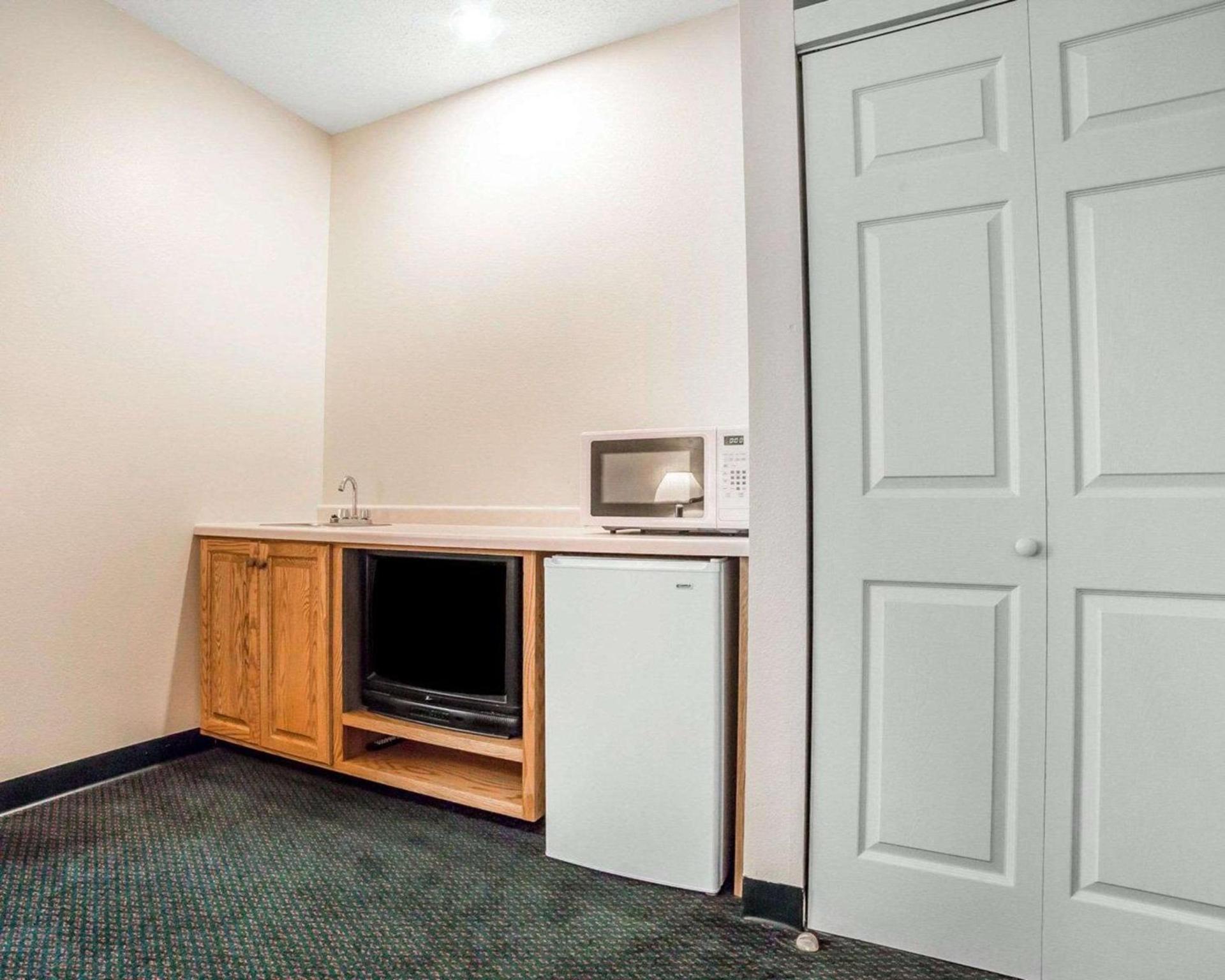 FairBridge Inn & Suites Glendive photo 4