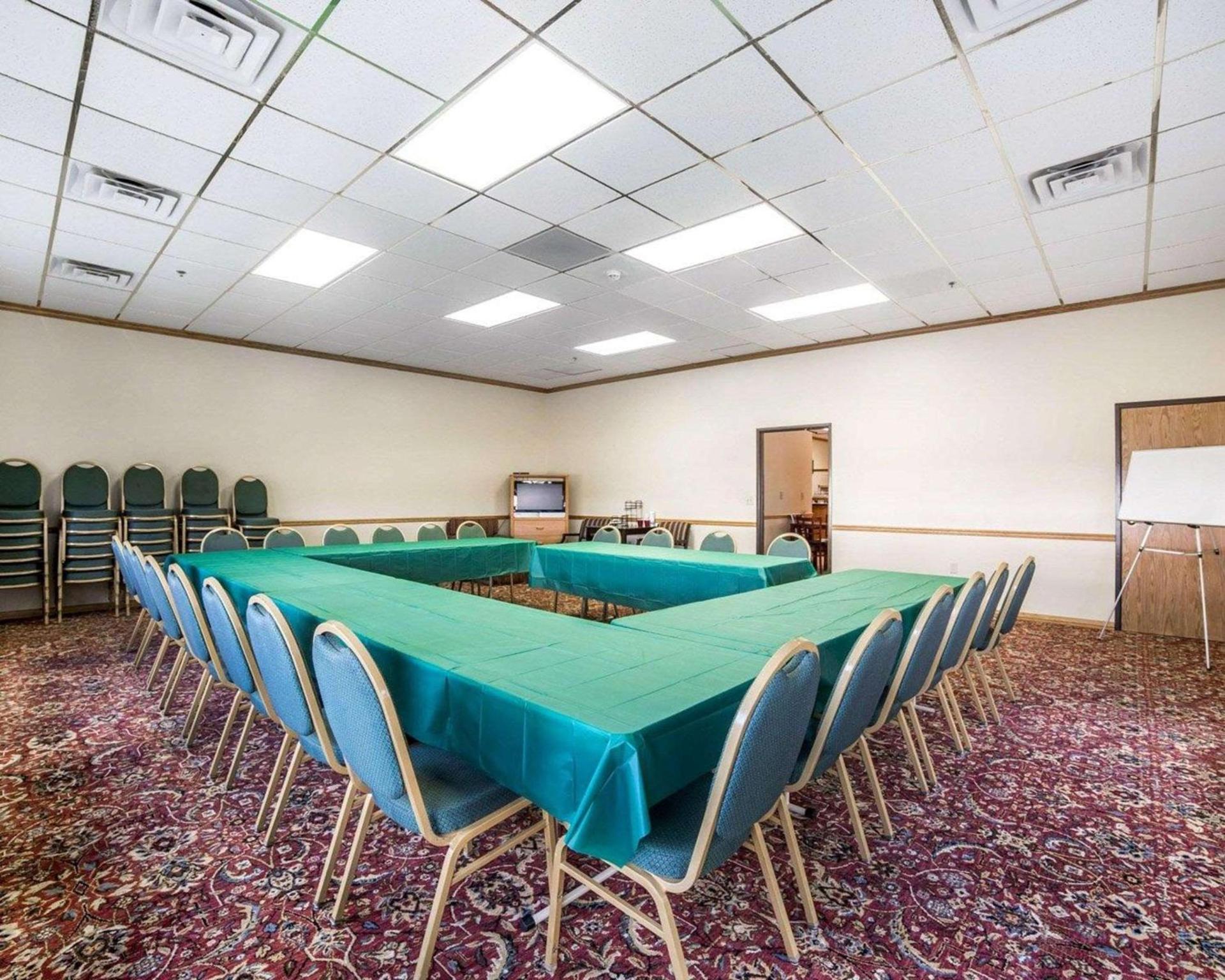 FairBridge Inn & Suites Glendive photo 7