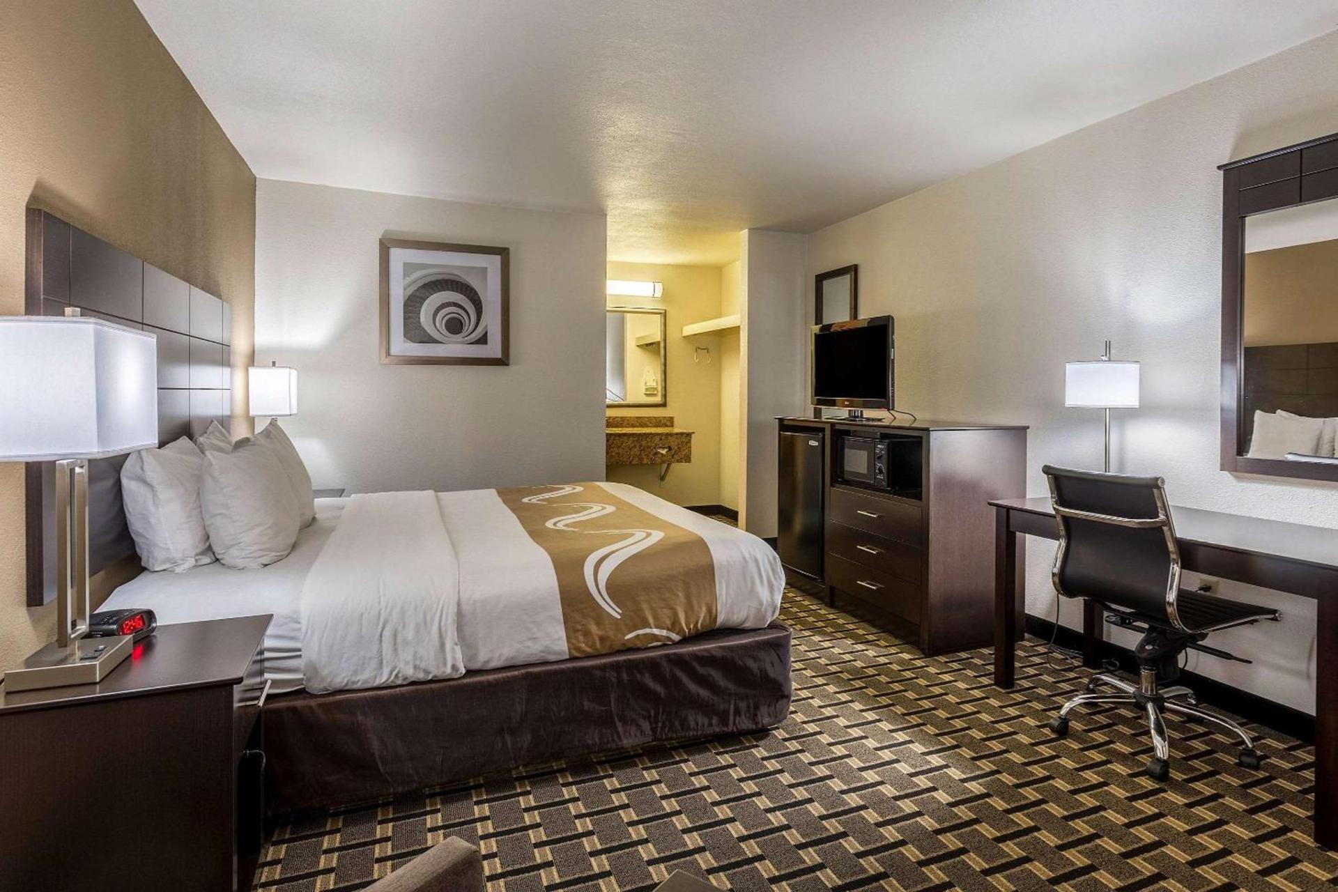Quality Inn Tupelo Central photo 12