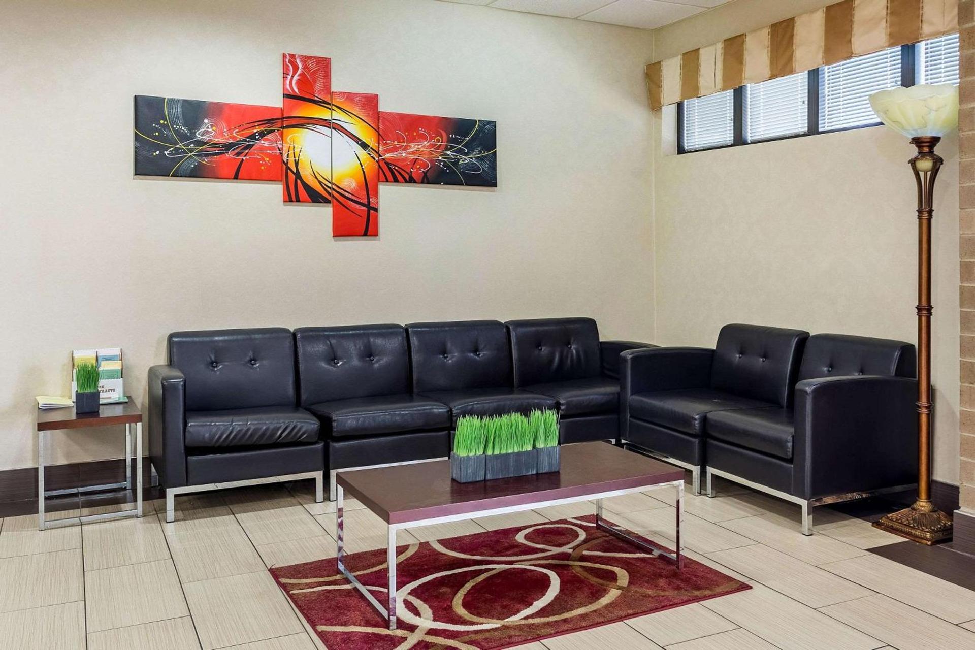 Quality Inn Tupelo Central photo 8