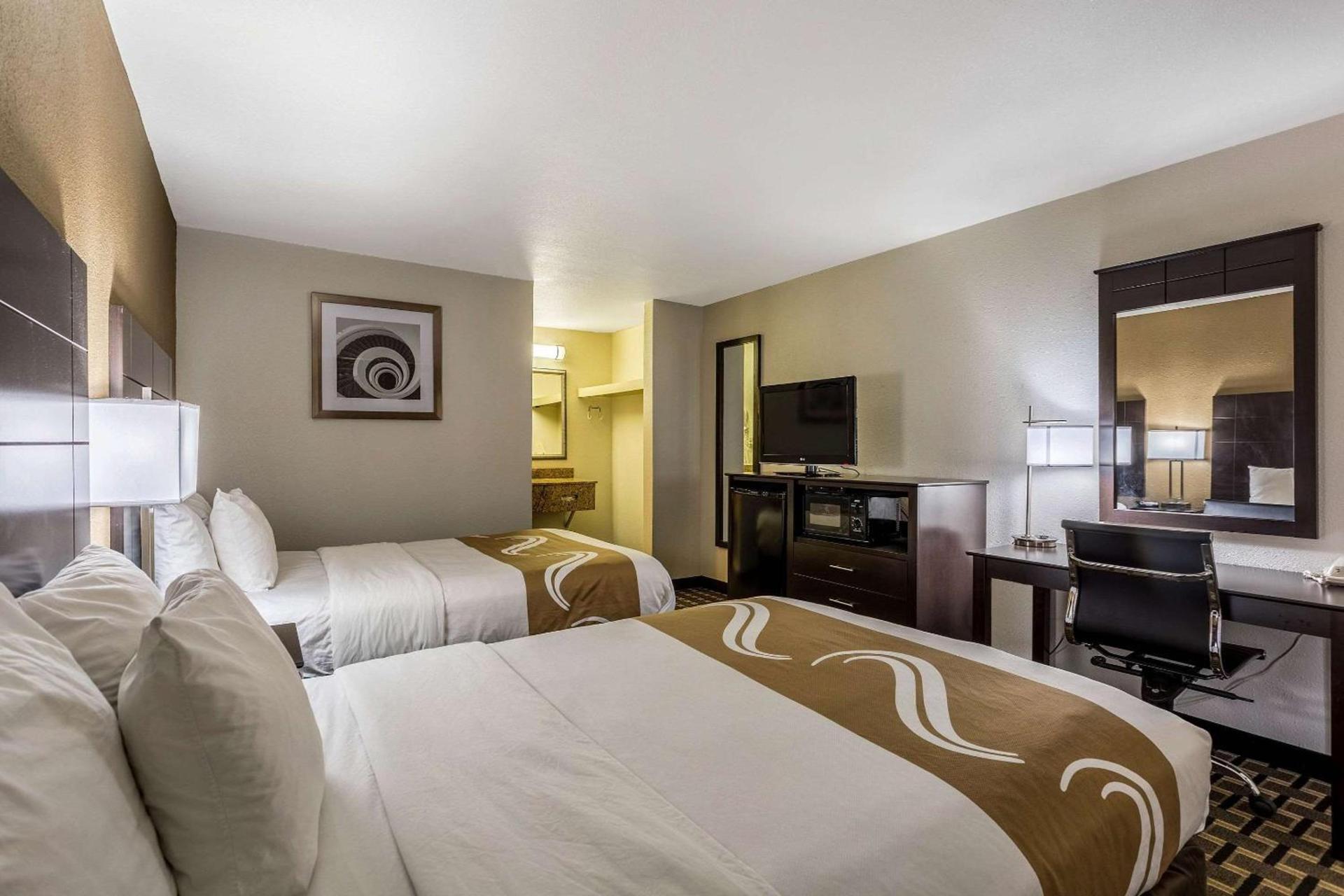 Quality Inn Tupelo Central photo 14