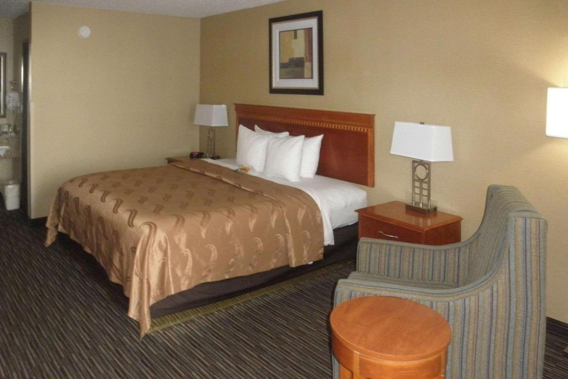 Quality Inn Columbus, MS photo 5