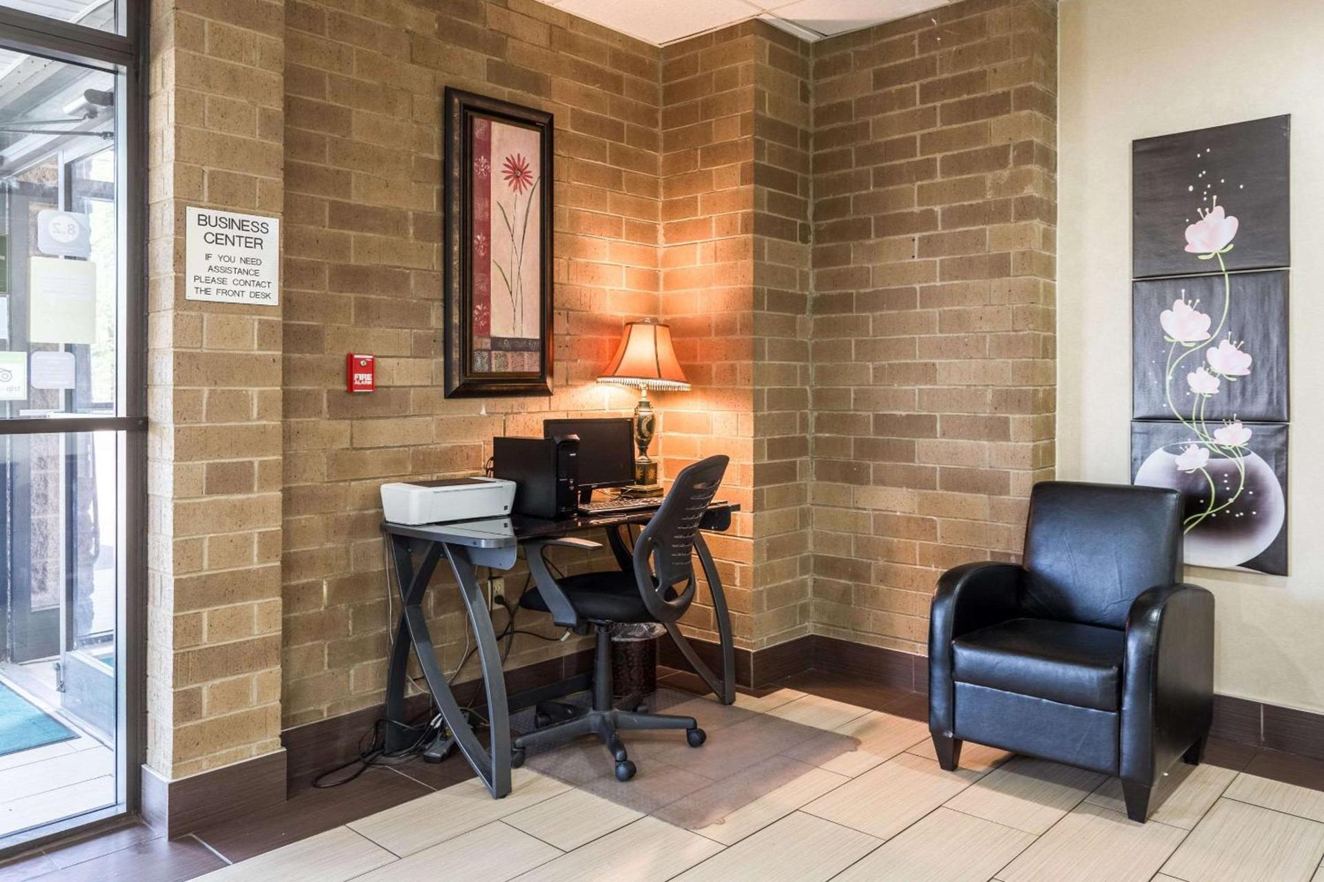 Quality Inn Tupelo Central photo 22