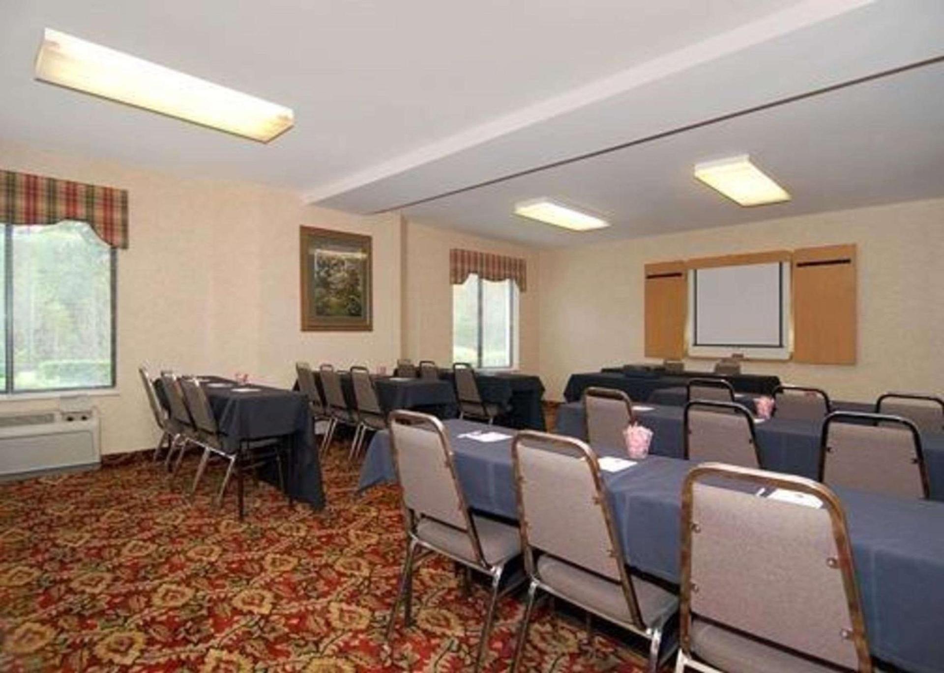 Sleep Inn Matthews-Charlotte photo 36