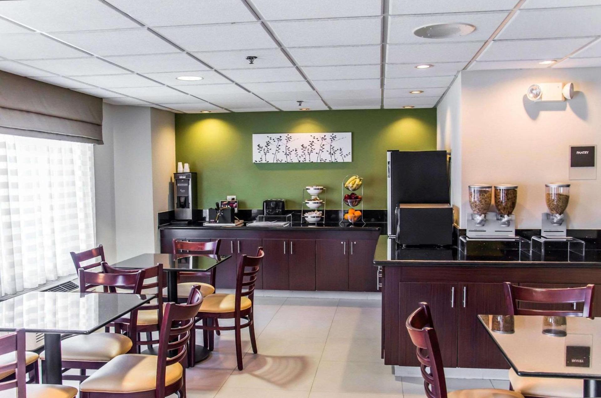 Sleep Inn Matthews-Charlotte photo 40