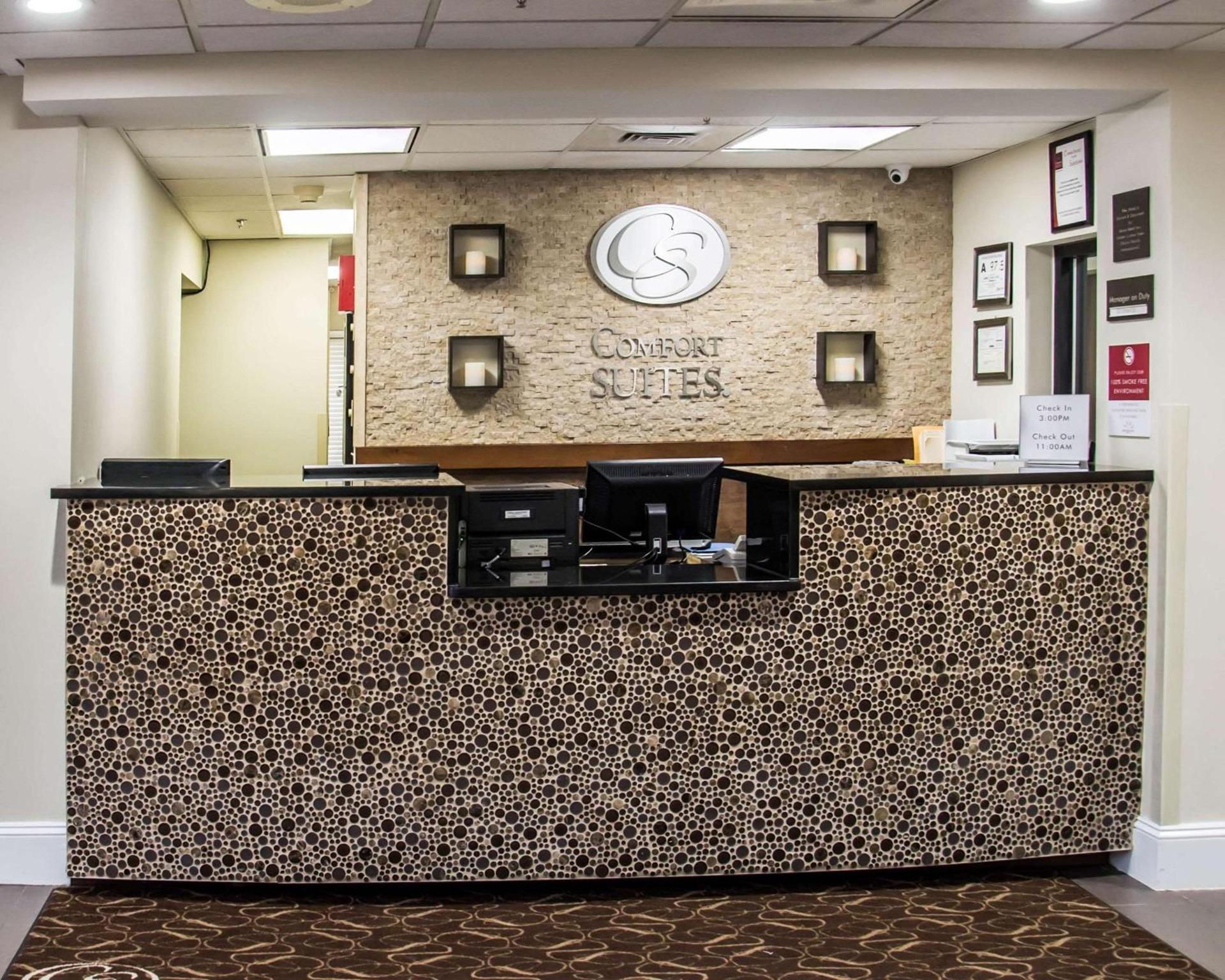 Comfort Suites University - Research Park photo 4