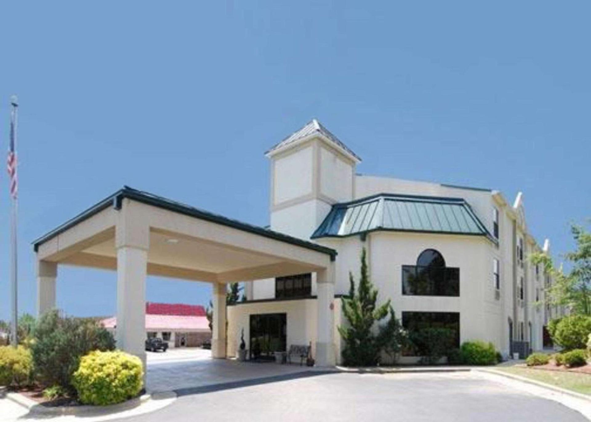 Quality Inn & Suites Tarboro - Kingsboro photo 1
