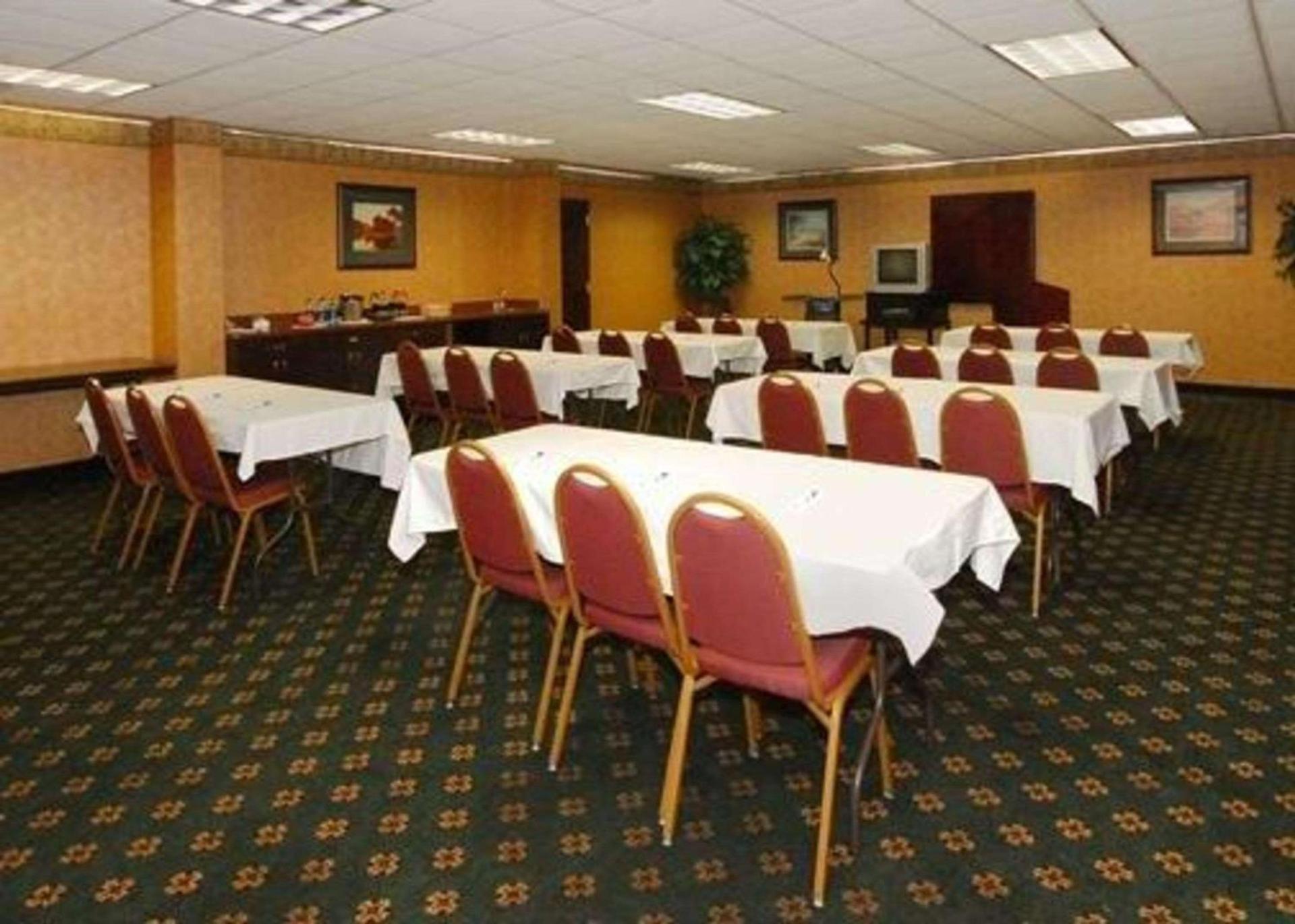Quality Inn & Suites Tarboro - Kingsboro photo 10