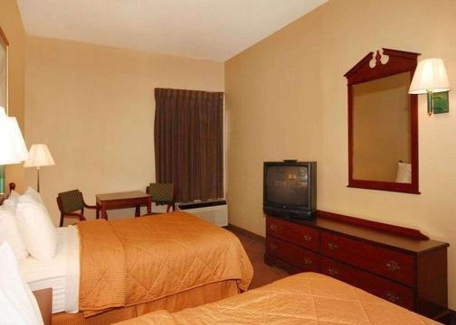 Quality Inn & Suites Tarboro - Kingsboro photo 11