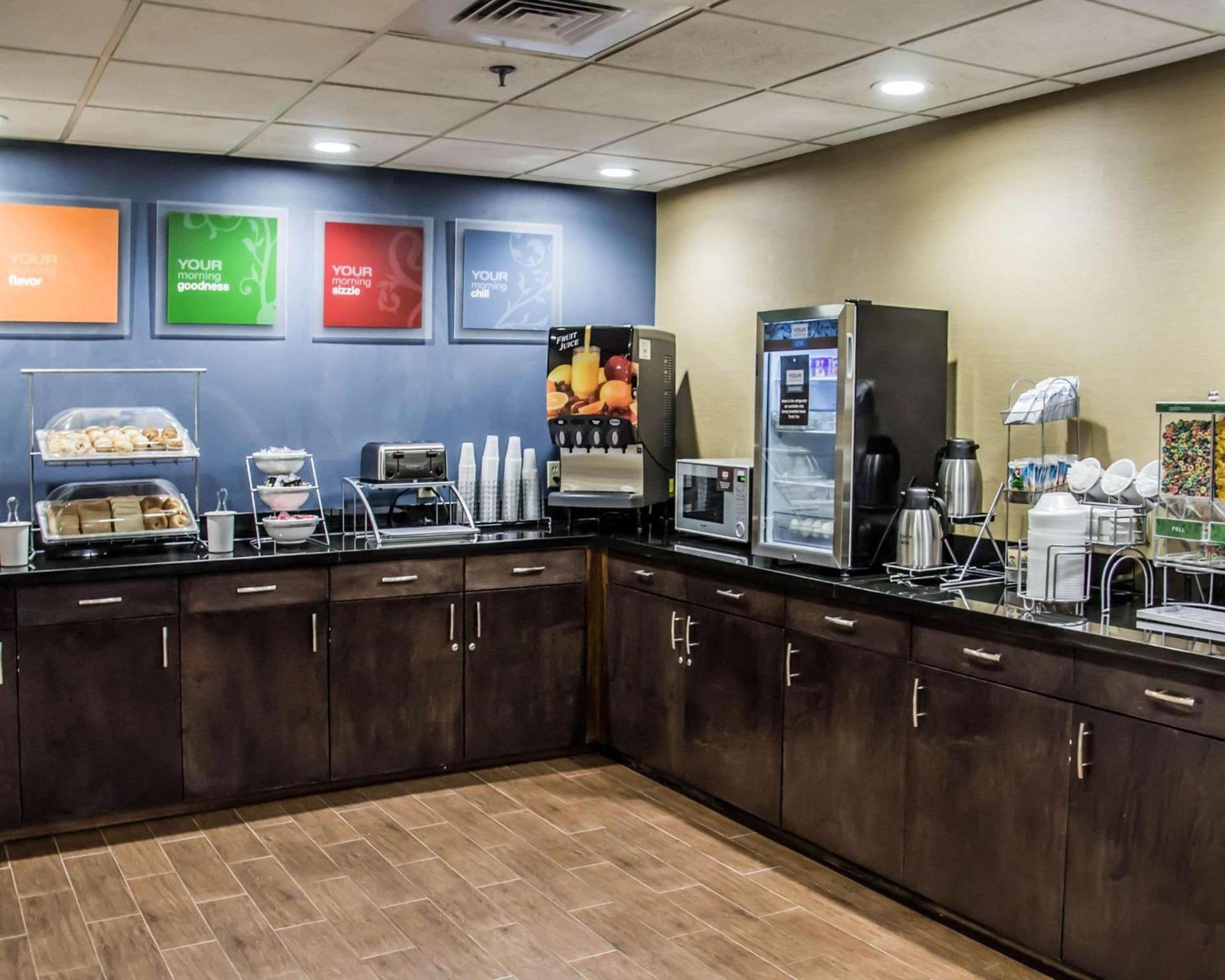 Comfort Suites University - Research Park photo 21