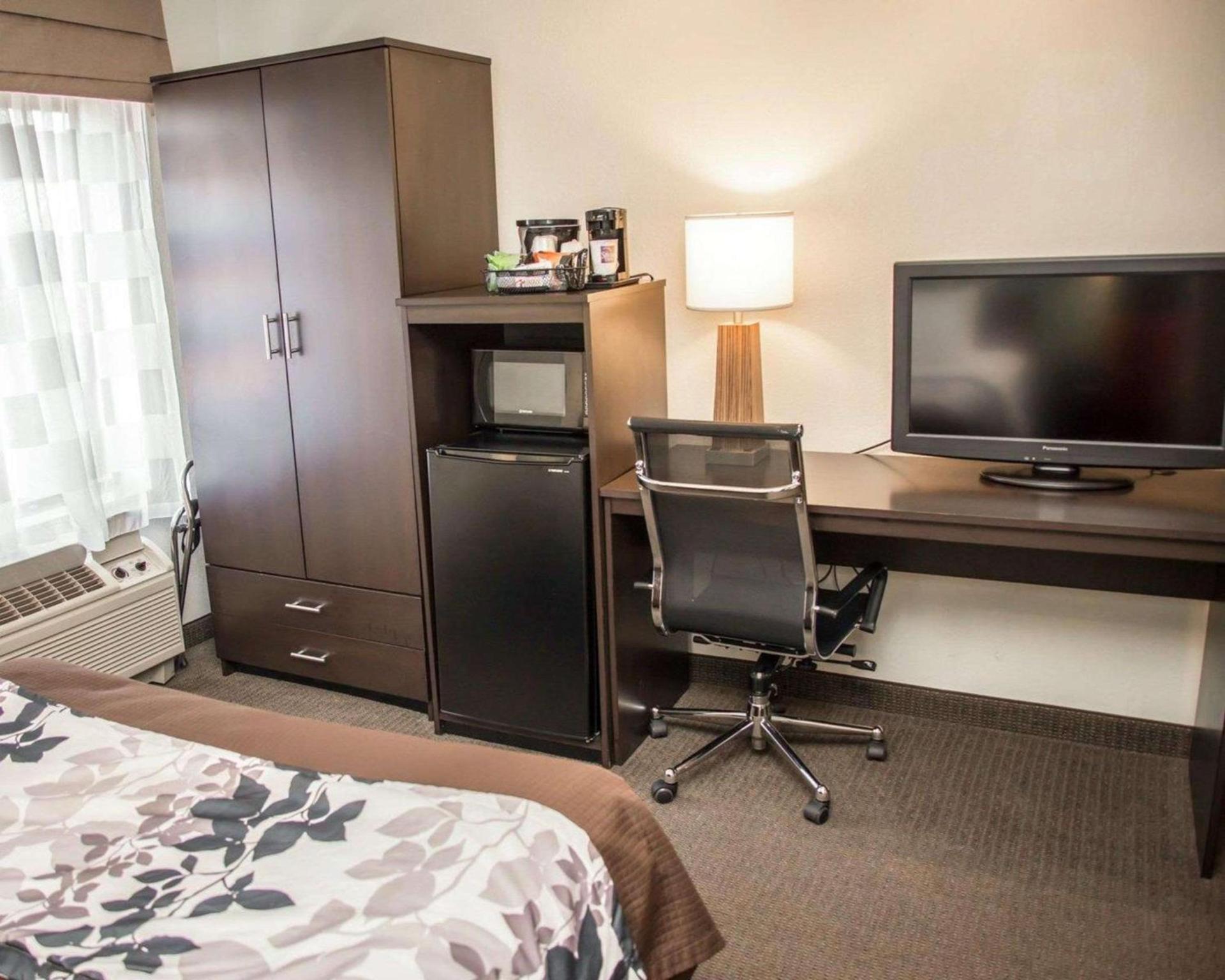 Sleep Inn University Place photo 16